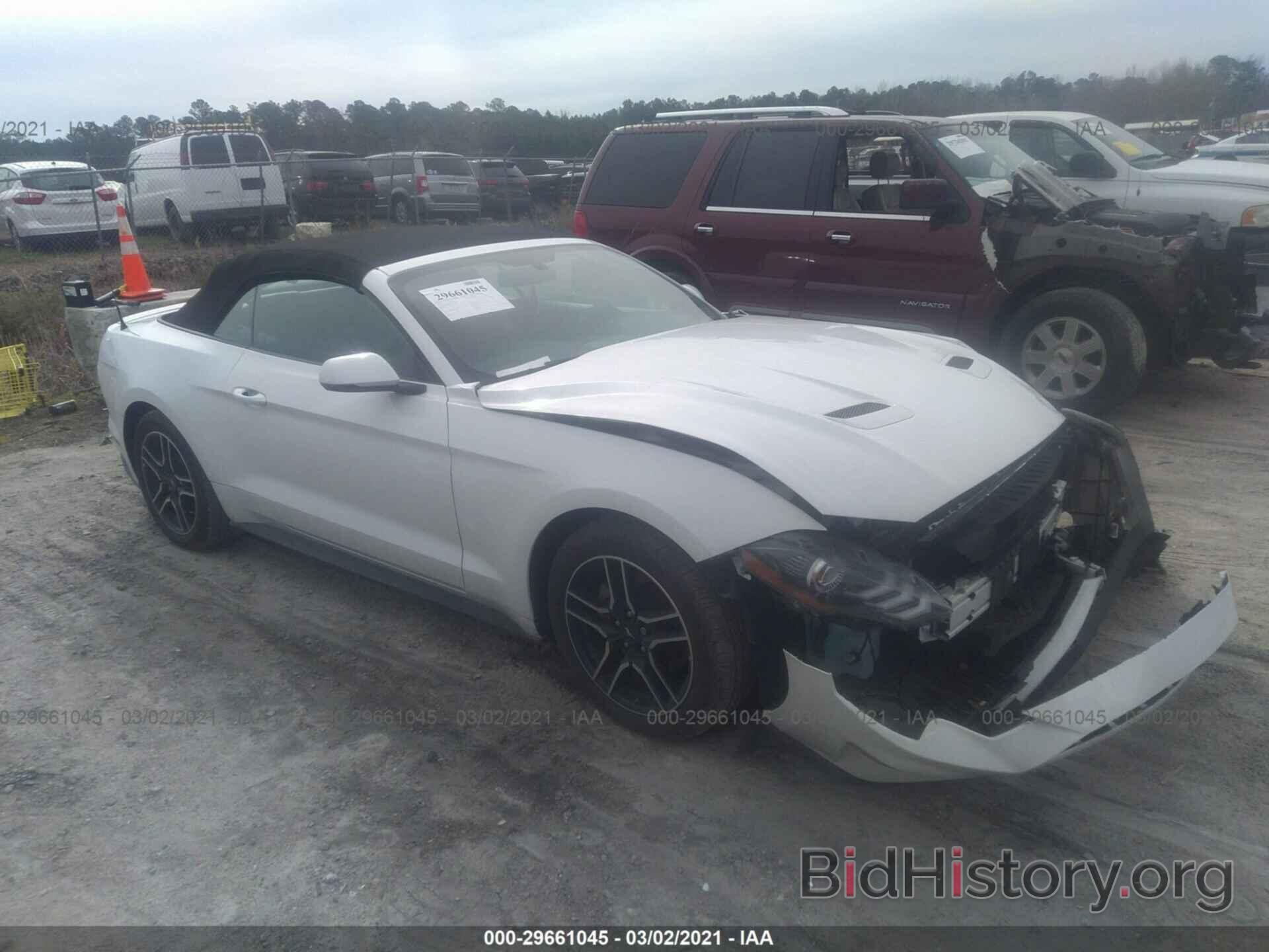 Photo 1FATP8UH5J5177385 - FORD MUSTANG 2018