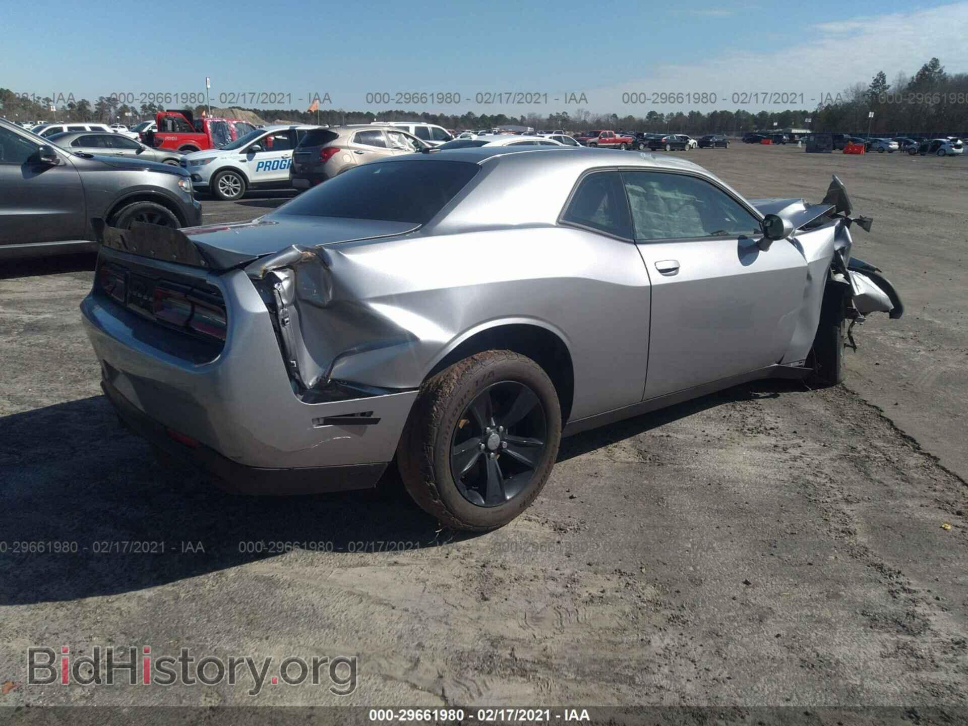 2018 DODGE CHALLENGER - VIN: 2C3CDZAG2JH219982 - Photo 4