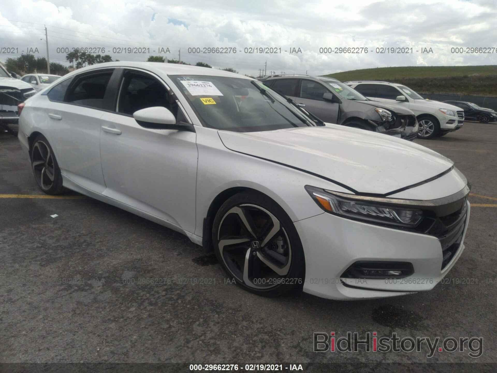 Photo 1HGCV1F3XJA244287 - HONDA ACCORD SEDAN 2018