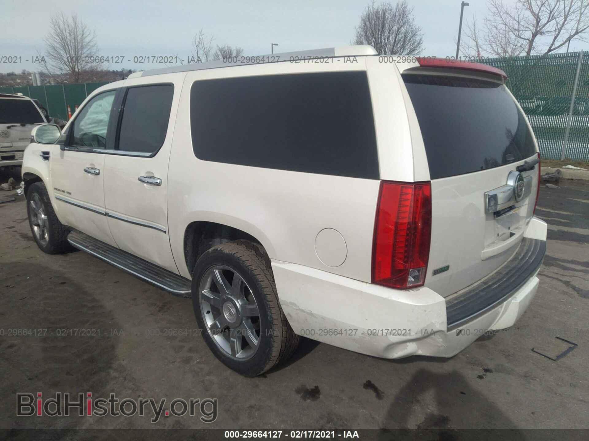 2011 CADILLAC ESCALADE ESV - VIN: 1GYS4HEF3BR114706 - Фото 3