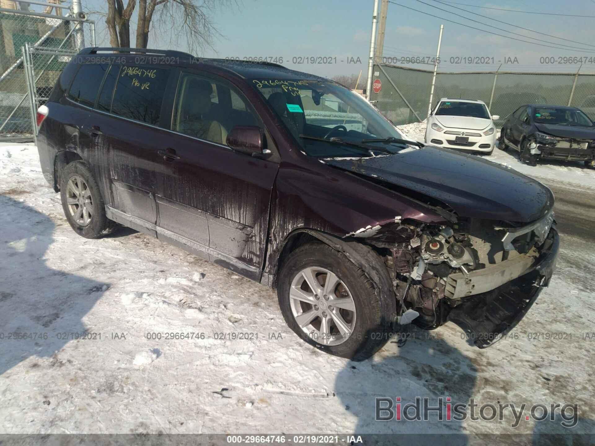 Photo 5TDBK3EH3BS059174 - TOYOTA HIGHLANDER 2011