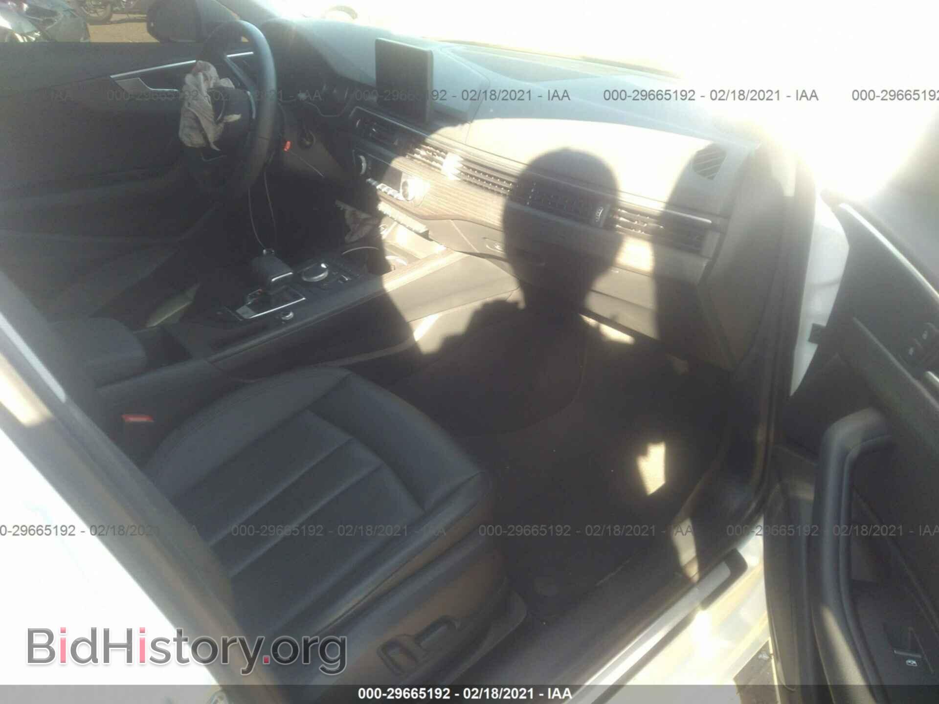 2019 AUDI A4 - VIN: WAUGMAF46KN020971 - Фото 5