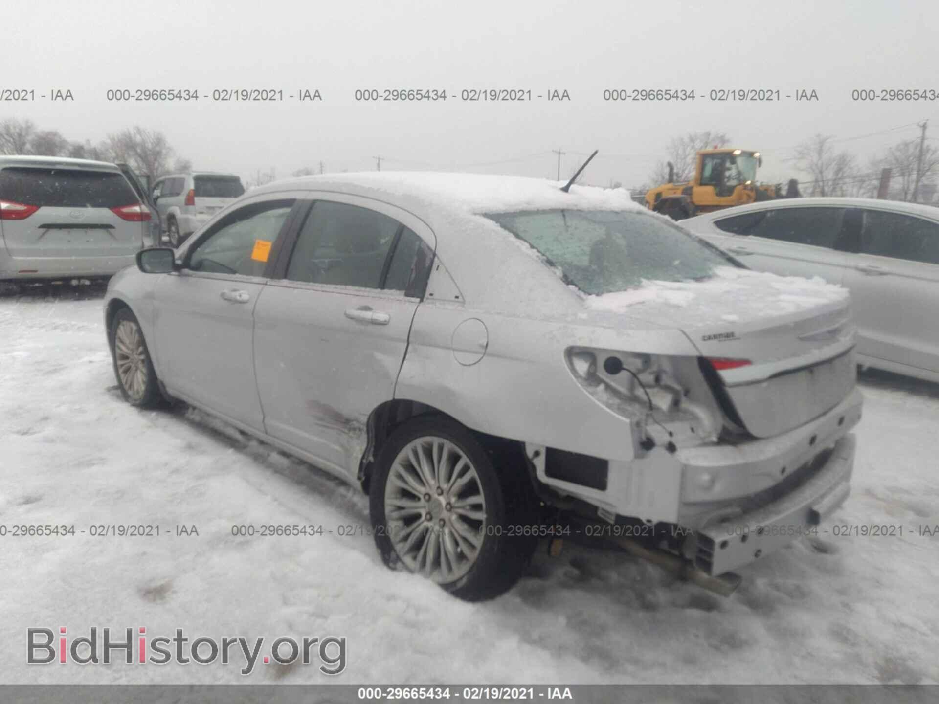 2012 CHRYSLER 200 - VIN: 1C3CCBCG2CN122279 - Фото 3