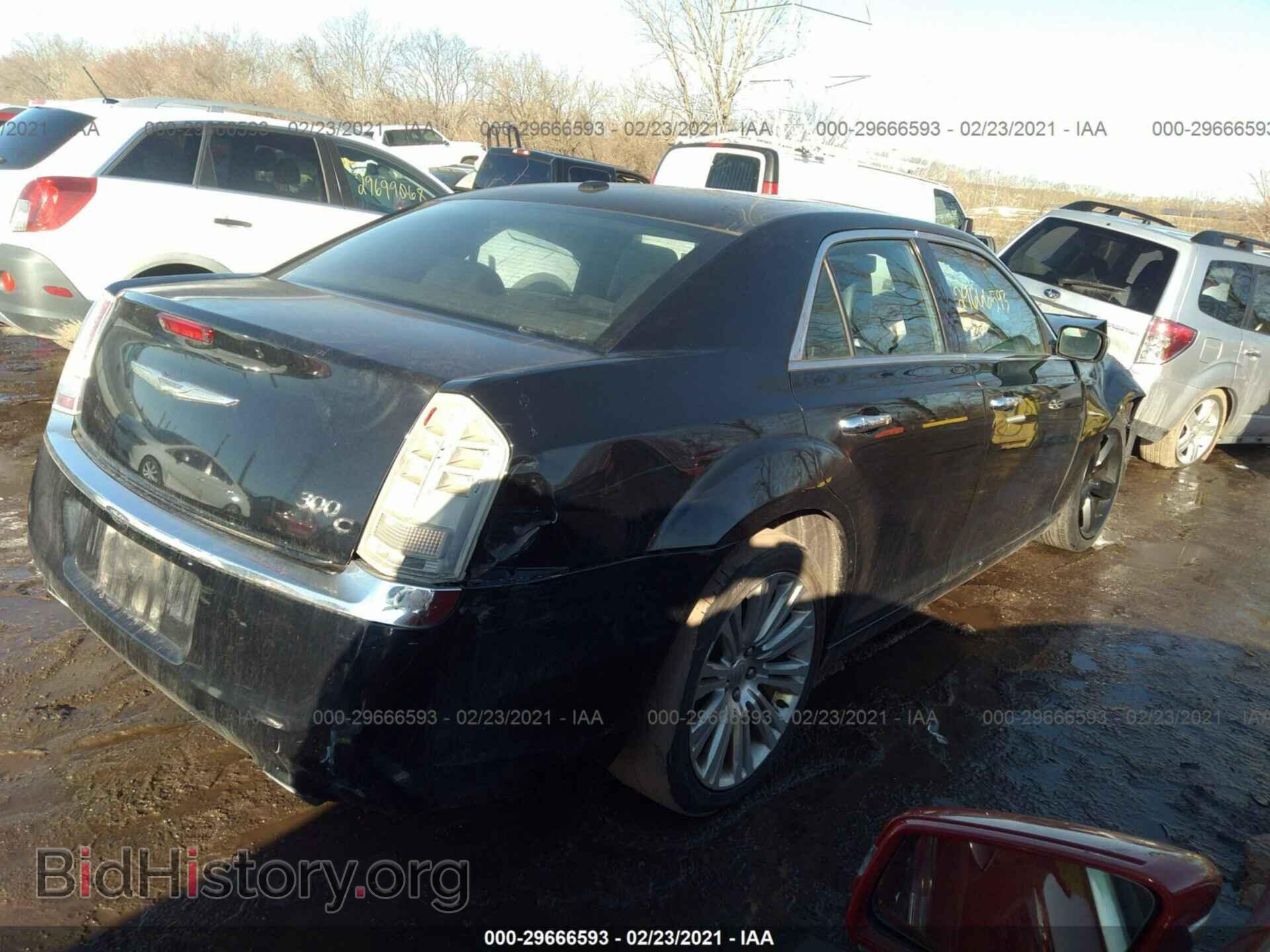 2013 CHRYSLER 300 - VIN: 2C3CCAET2DH710066 - Photo 4