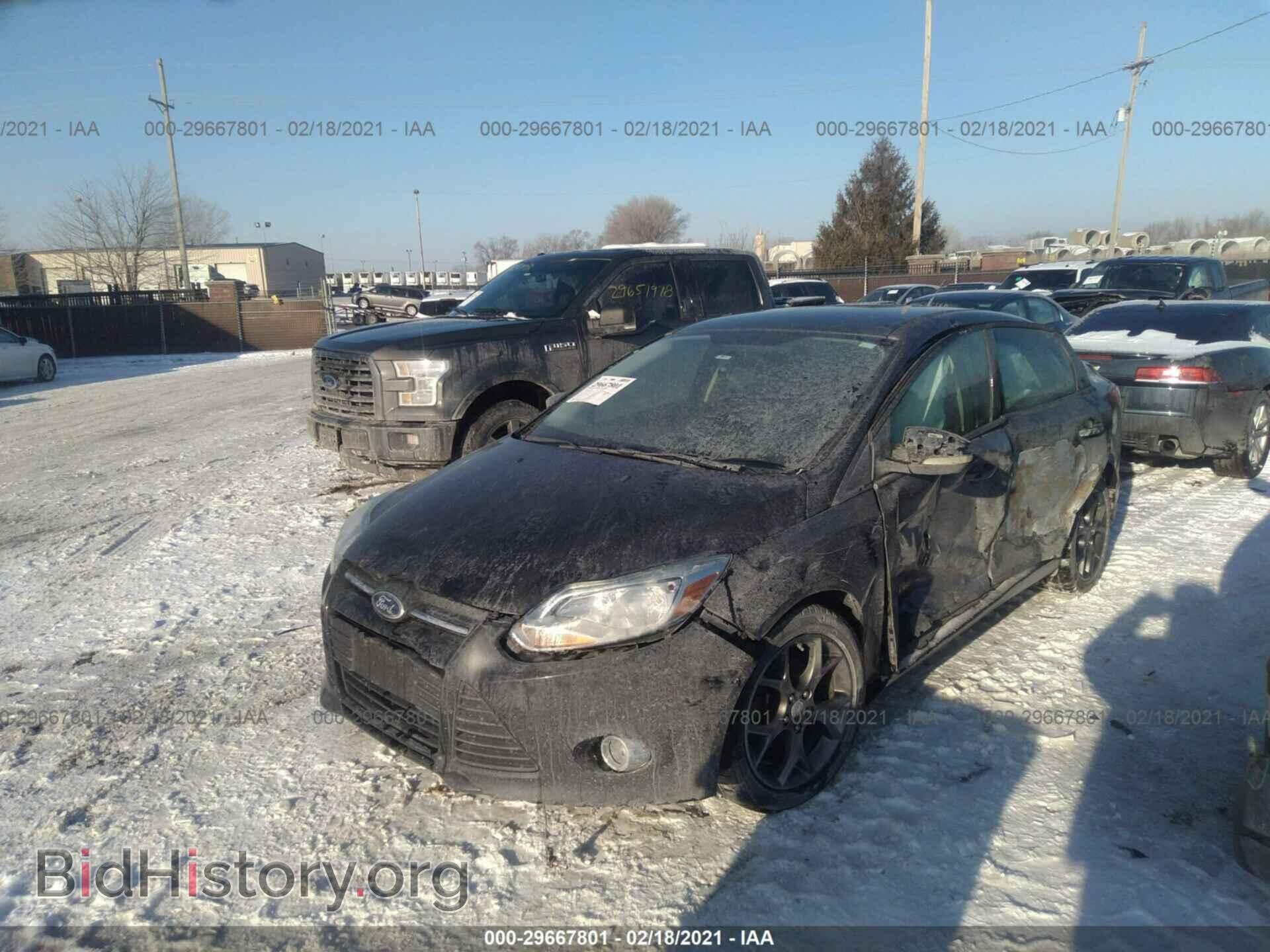 2013 FORD FOCUS - VIN: 1FADP3F29DL285444 - Фото 2