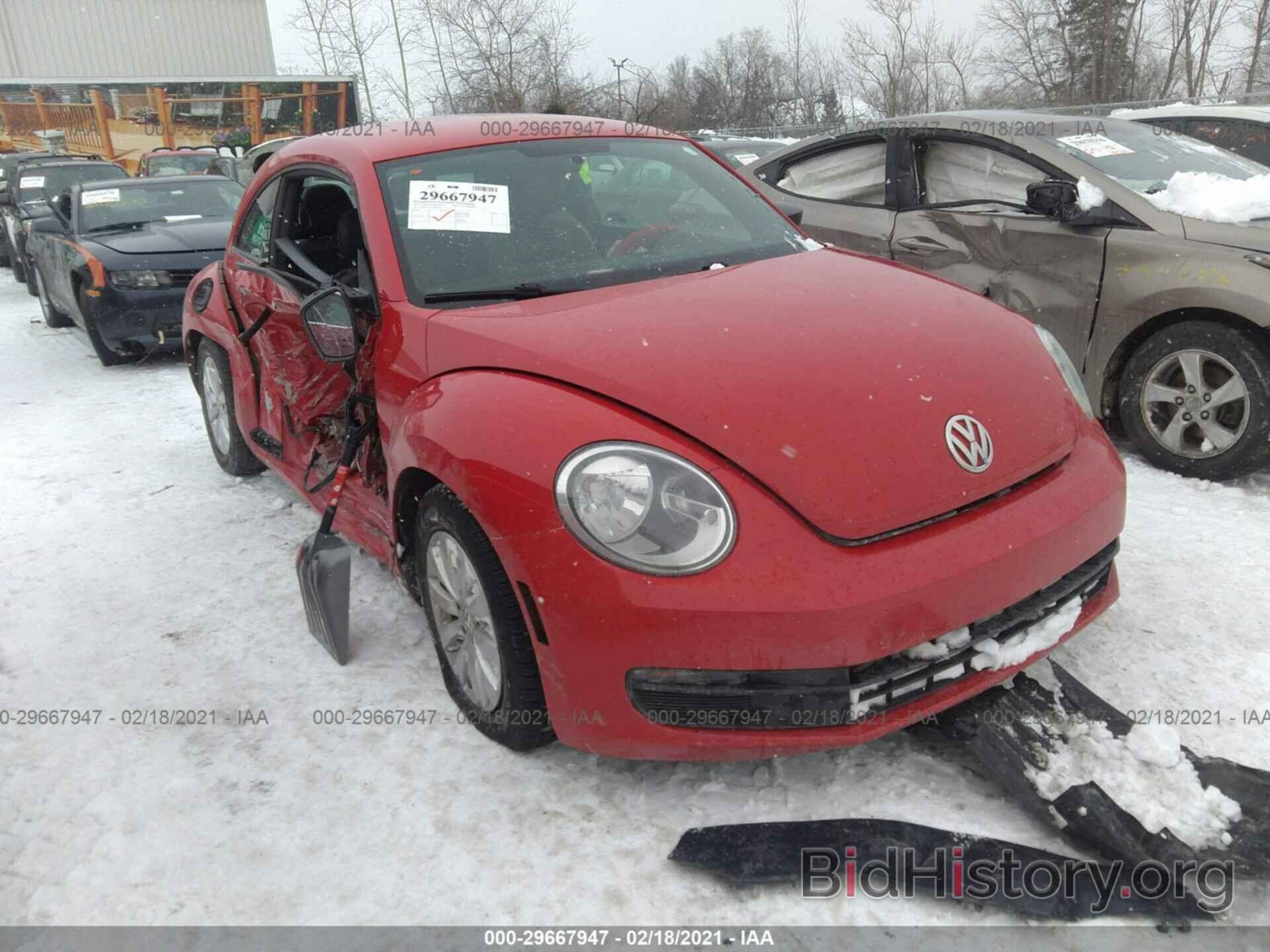 Фотография 3VWF17AT2FM615323 - VOLKSWAGEN BEETLE COUPE 2015