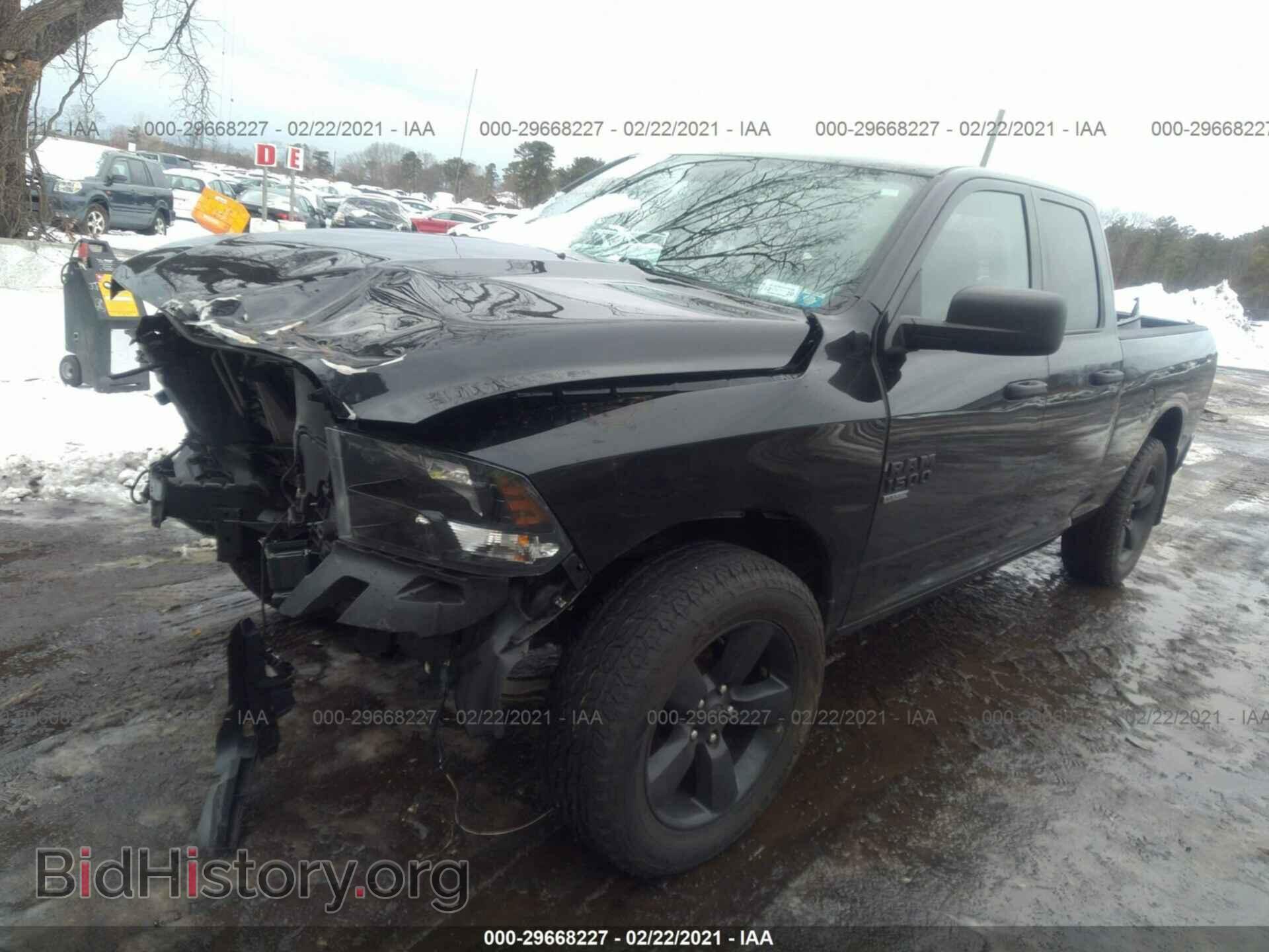 2019 RAM 1500 CLASSIC - VIN: 1C6RR7FG7KS547887 - Фото 2