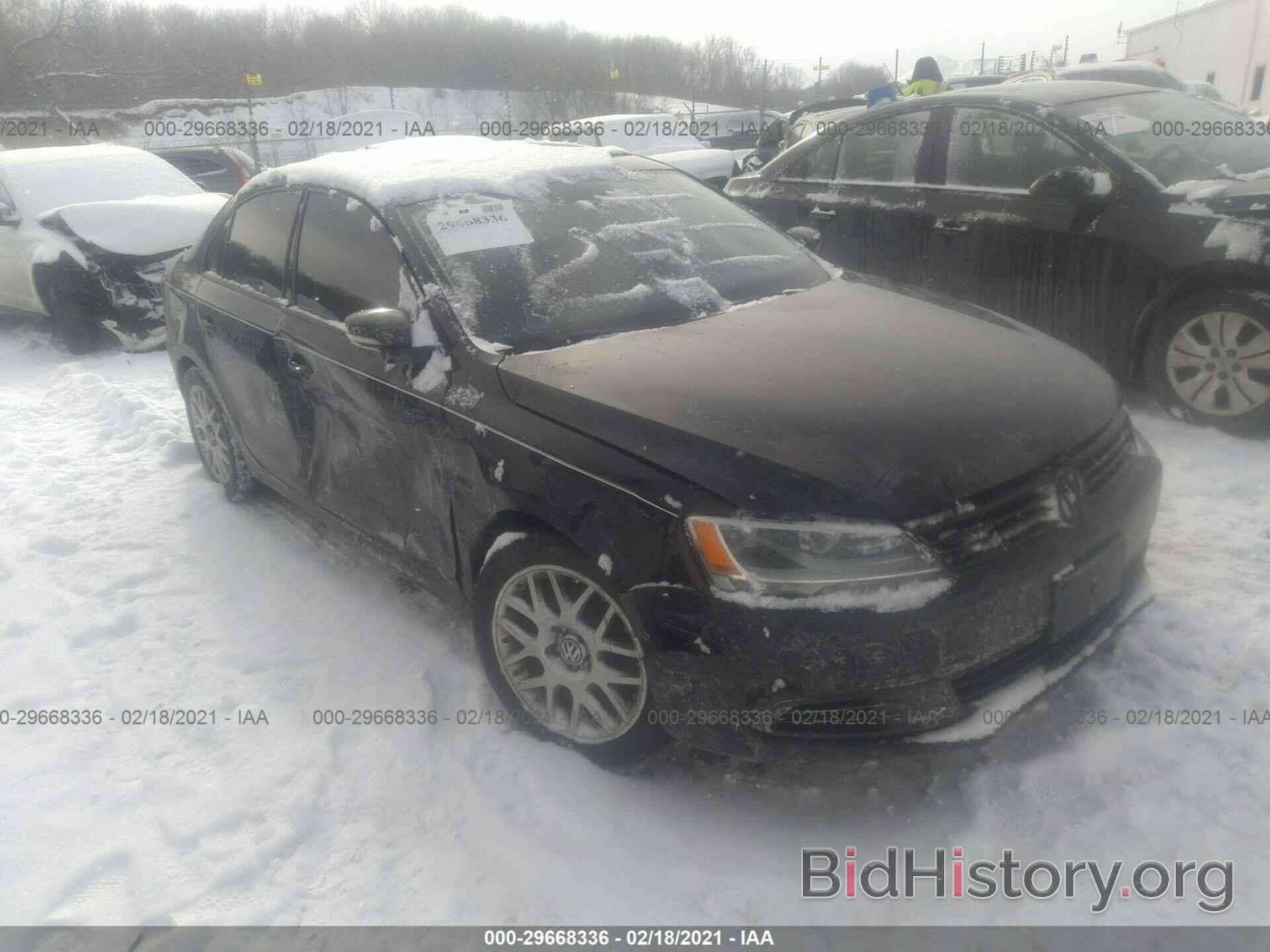 Photo 3VWD17AJXEM409266 - VOLKSWAGEN JETTA SEDAN 2014