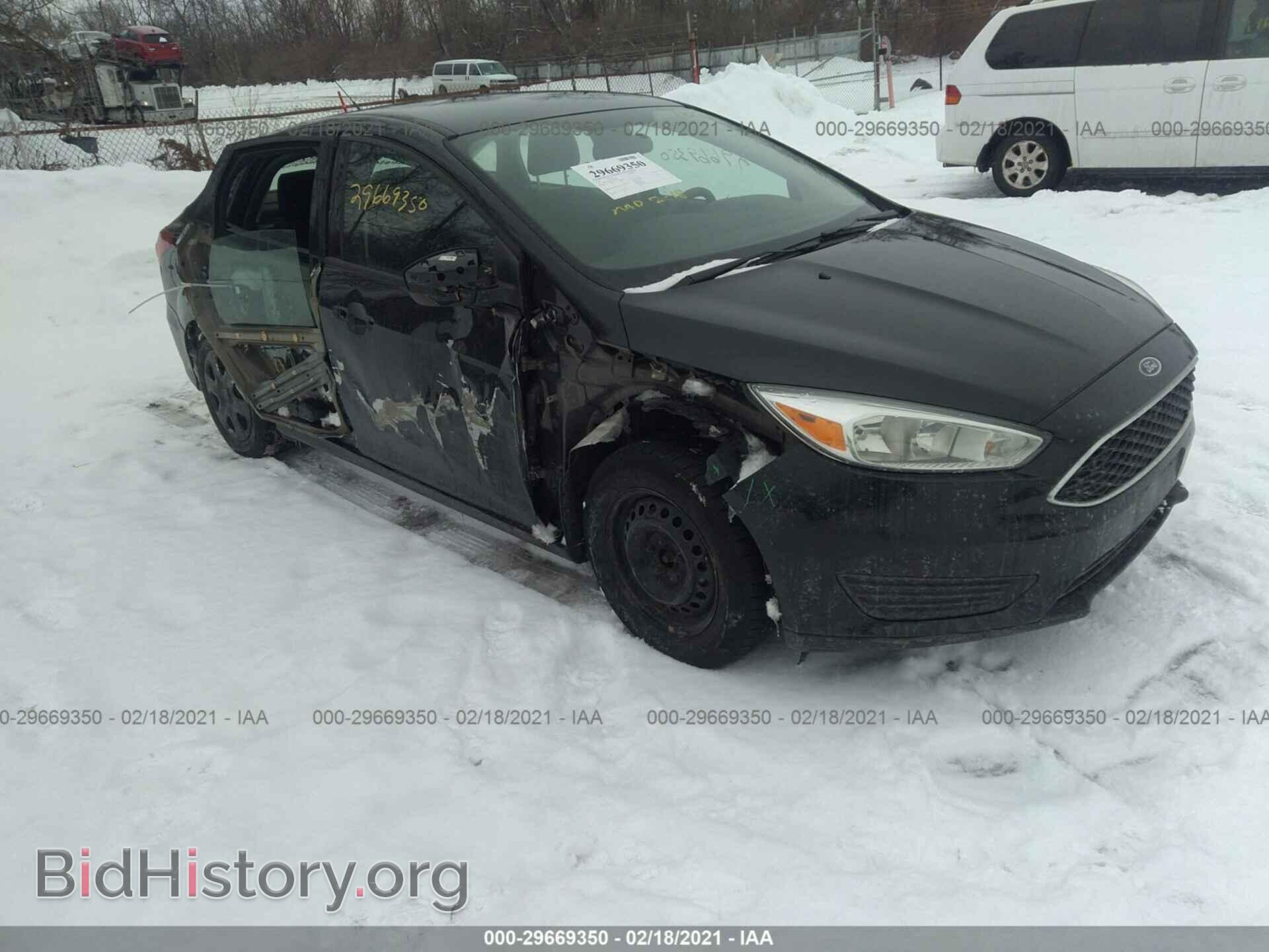 Фотография 1FADP3E2XGL377684 - FORD FOCUS 2016