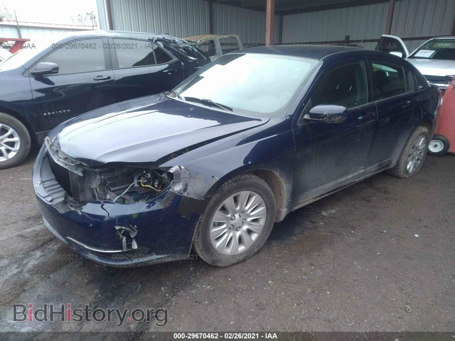 2014 CHRYSLER 200 - VIN: 1C3CCBAB3EN209585 - Фото 2