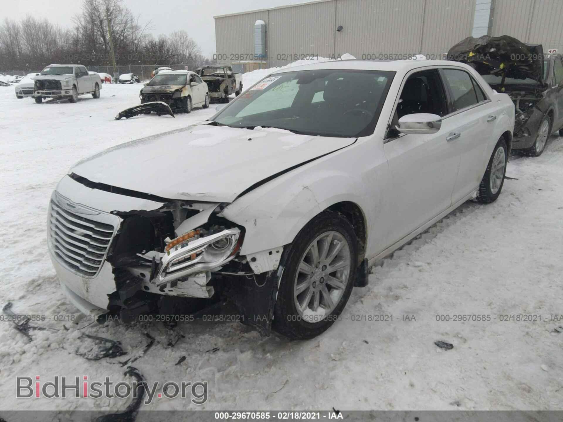 2012 CHRYSLER 300 - VIN: 2C3CCAET9CH263086 - Фото 2