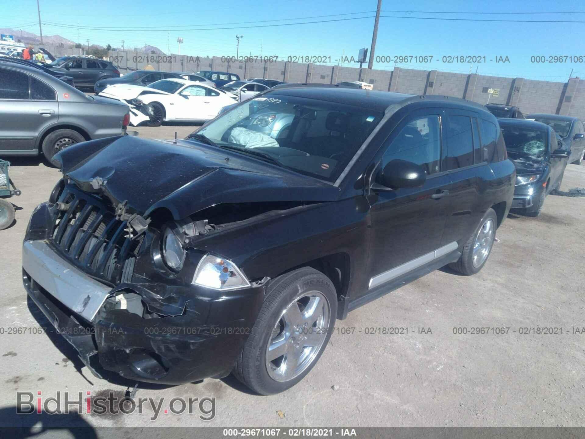2008 JEEP COMPASS - VIN: 1J8FF57W98D785017 - Фото 2