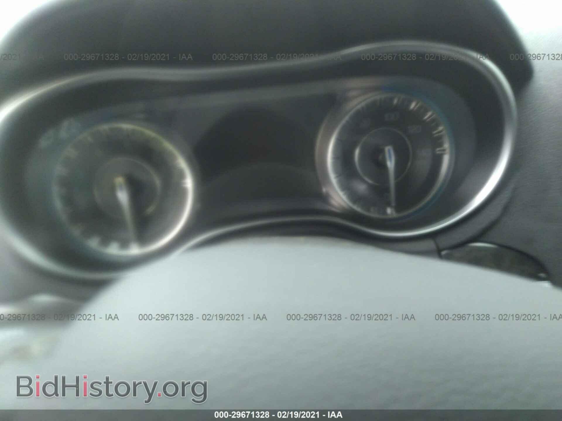 2019 CHRYSLER 300 - VIN: 2C3CCAKG5KH722670 - Фото 7