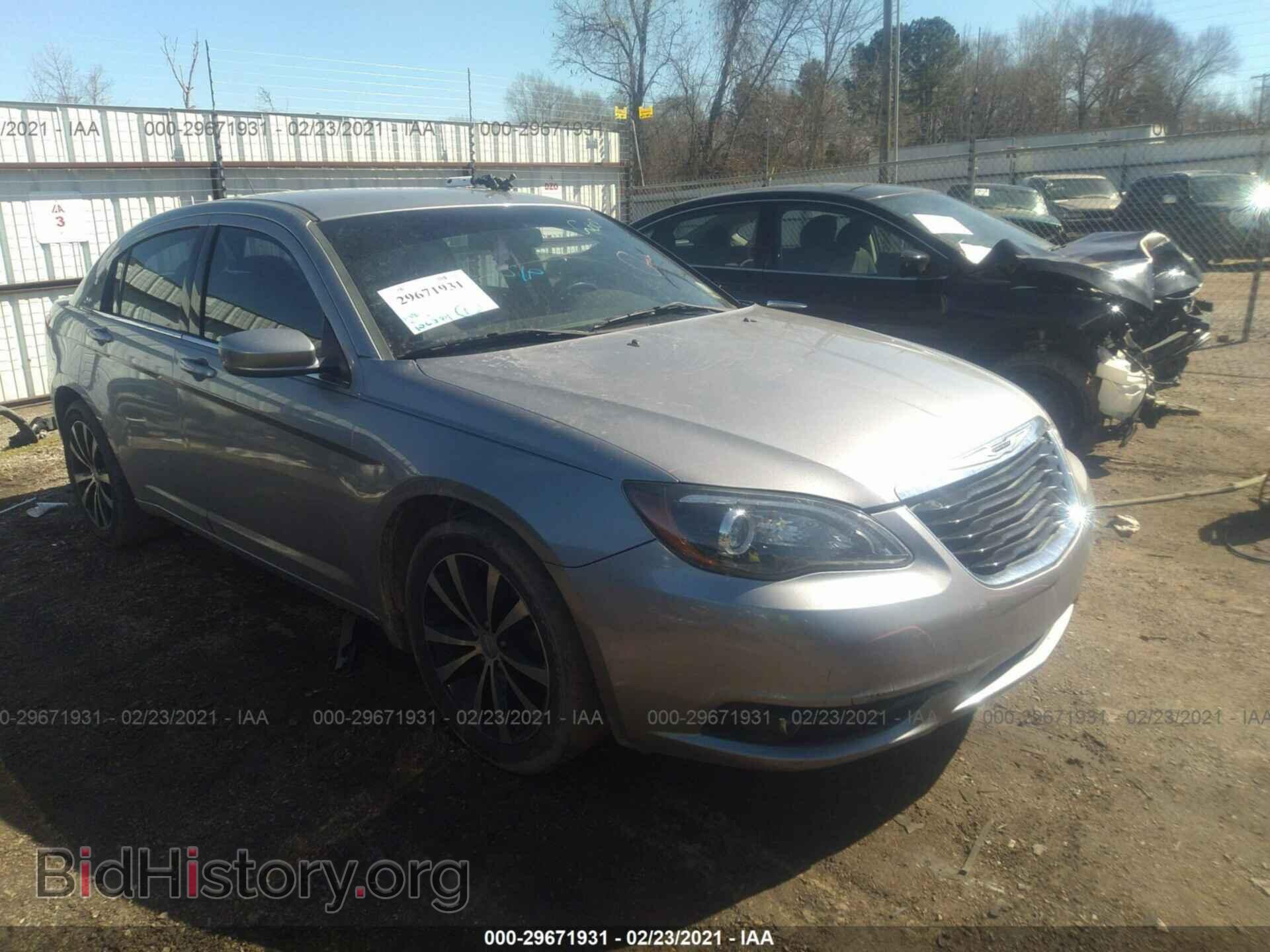 Фотография 1C3CCBBG1DN743984 - CHRYSLER 200 2013
