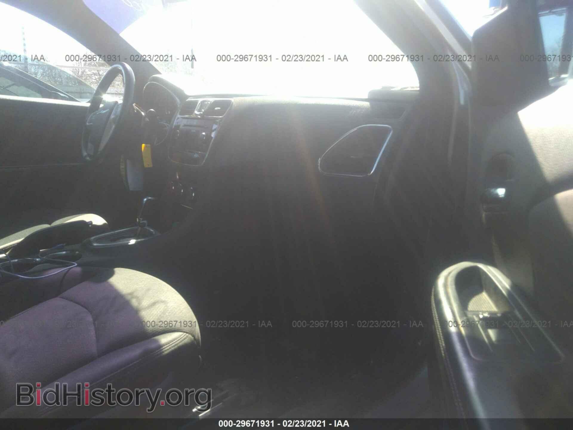2013 CHRYSLER 200 - VIN: 1C3CCBBG1DN743984 - Фото 5