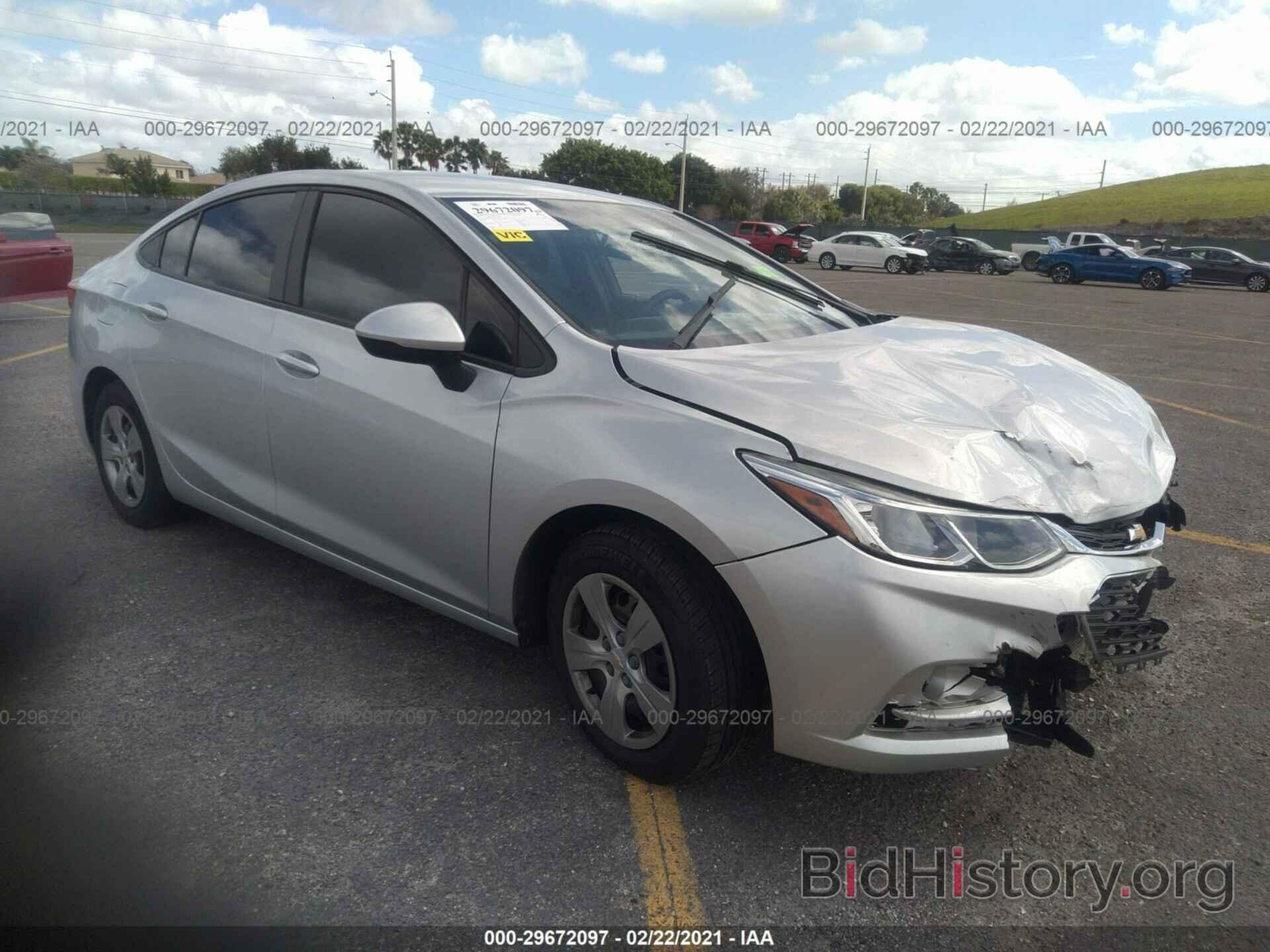 Photo 1G1BC5SM5H7117856 - CHEVROLET CRUZE 2017