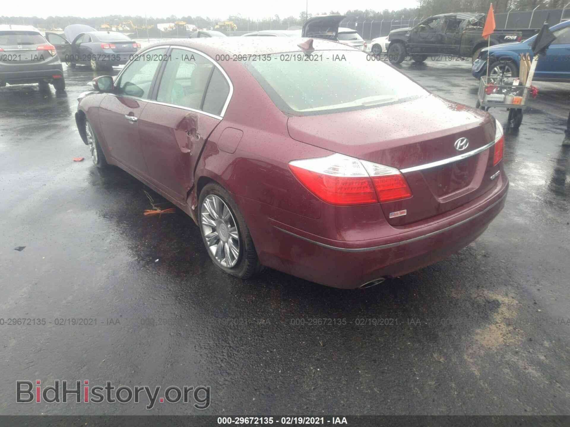 2011 HYUNDAI GENESIS - VIN: KMHGC4DE6BU117351 - Фото 3