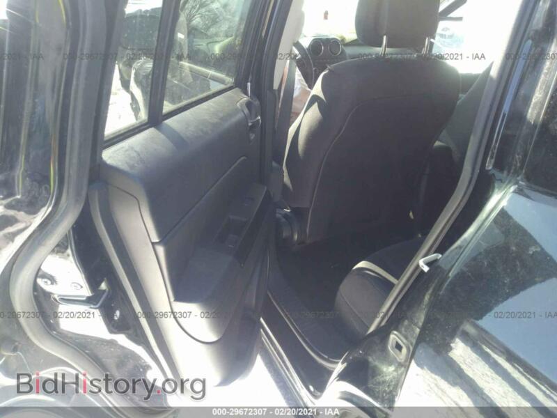 2014 Jeep COMPASS (VIN 1C4NJDBB4ED822650) — photo 8 of 11