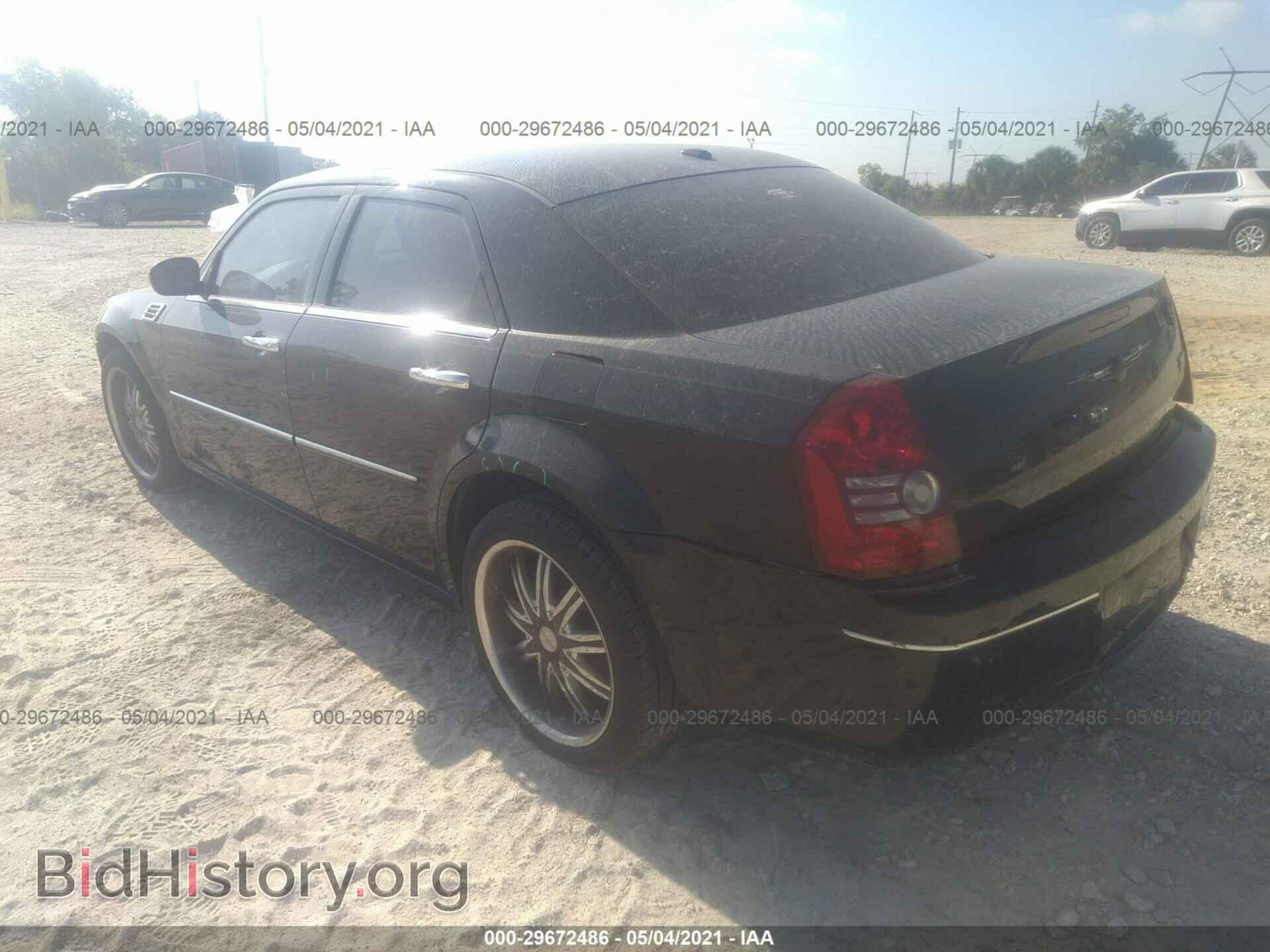 2010 CHRYSLER 300 - VIN: 2C3CA5CV1AH272976 - Фото 3