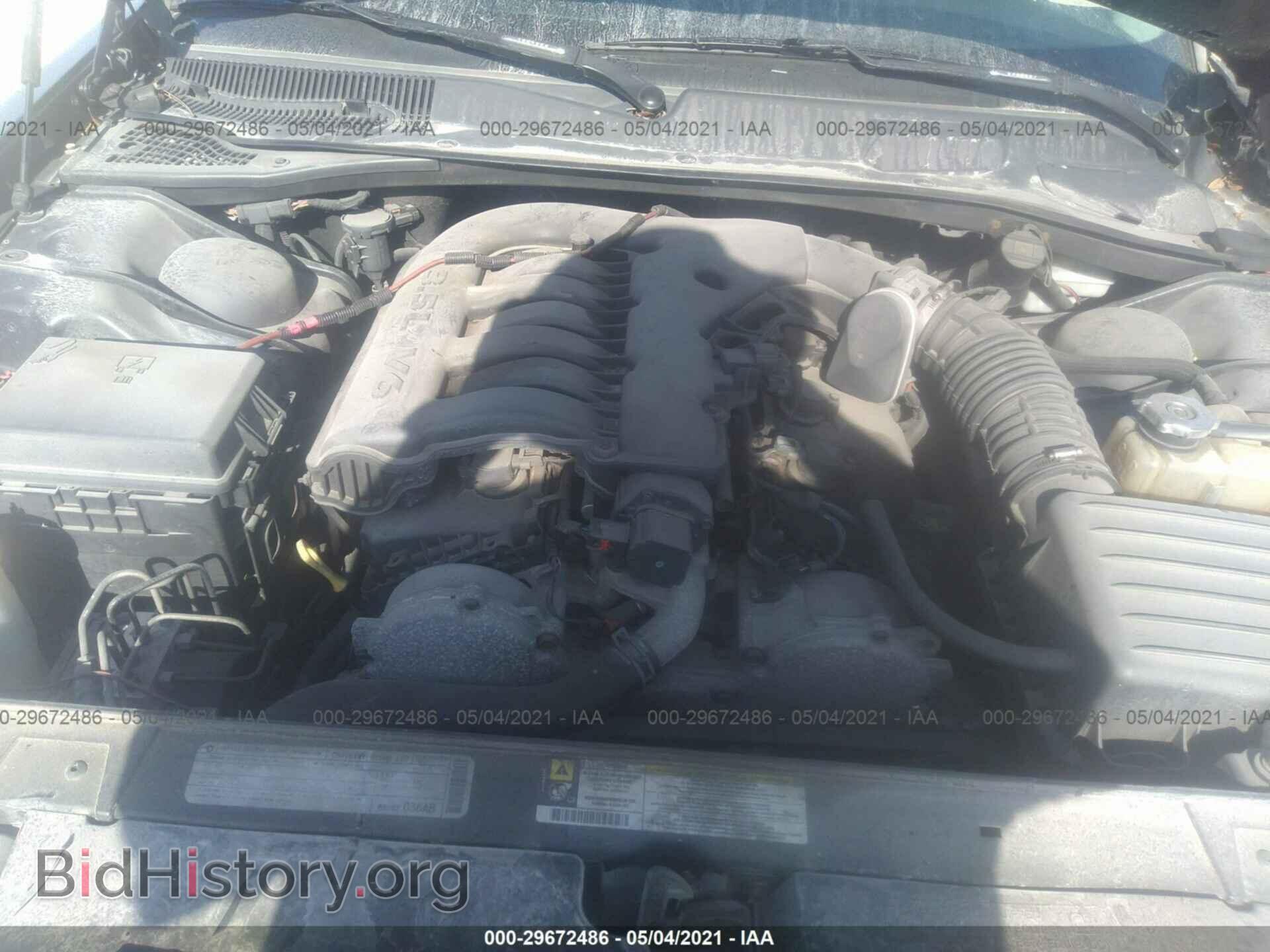 2010 CHRYSLER 300 - VIN: 2C3CA5CV1AH272976 - Фото 10