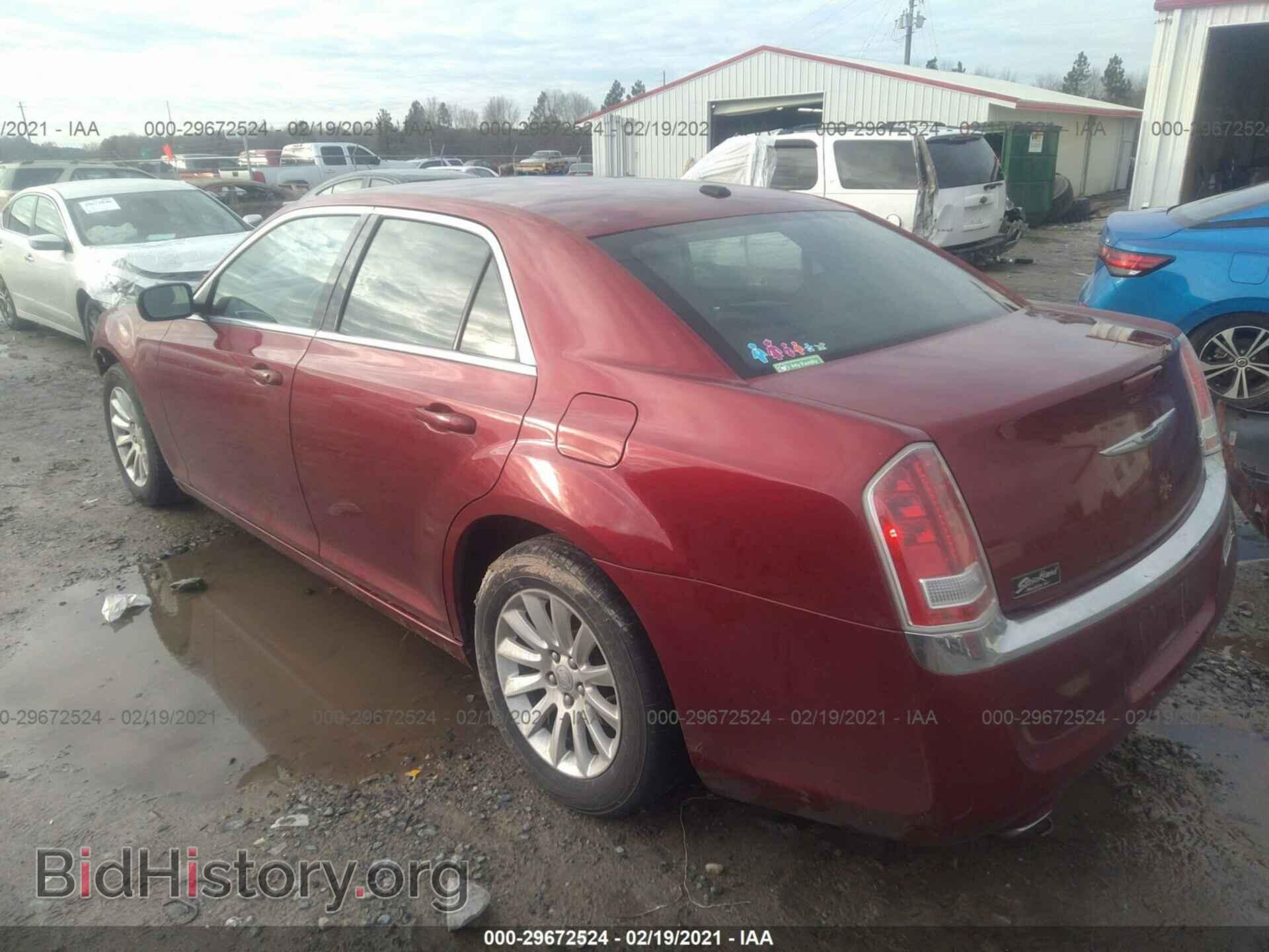 2013 CHRYSLER 300 - VIN: 2C3CCAAG9DH690925 - Фото 3