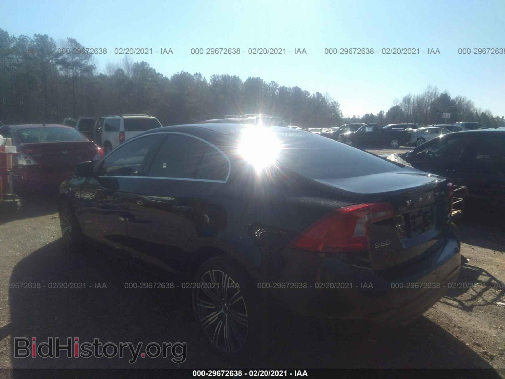 2011 VOLVO S60 - VIN: YV1902FH2B2014001 - Фото 3