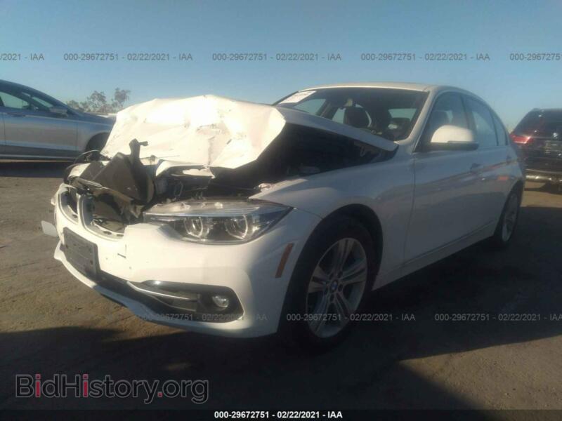 2018 BMW 3 SERIES (VIN WBA8B9C56JEE83300) — photo 2 of 11