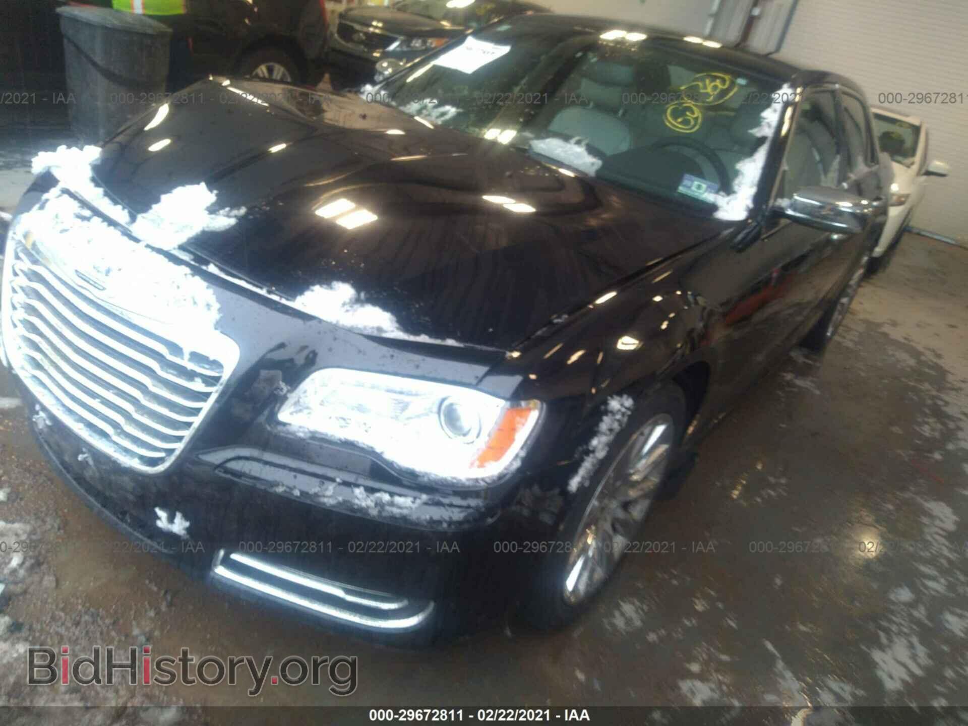 2014 CHRYSLER 300 - VIN: 2C3CCAAG4EH327871 - Фото 2