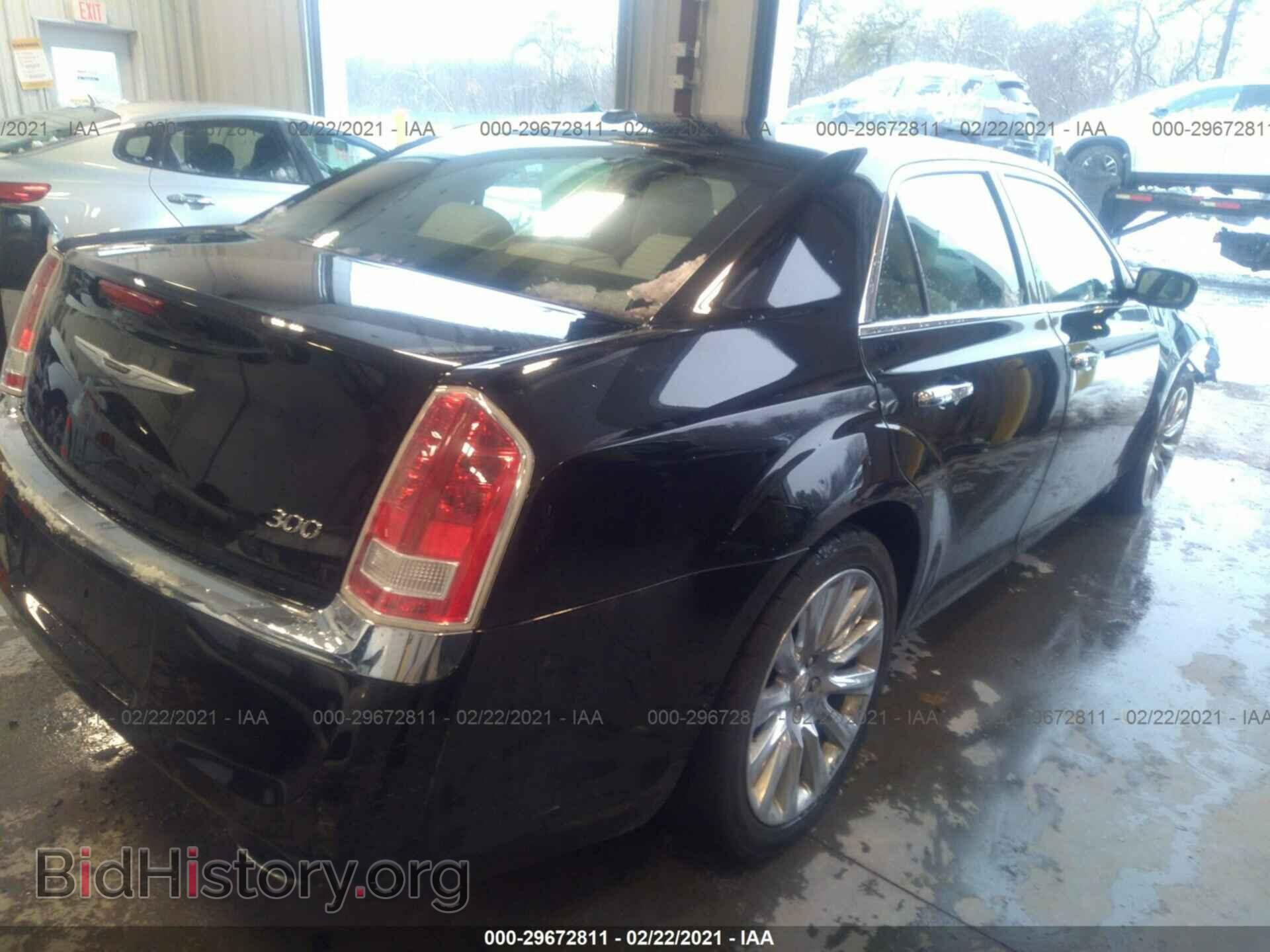 2014 CHRYSLER 300 - VIN: 2C3CCAAG4EH327871 - Фото 4