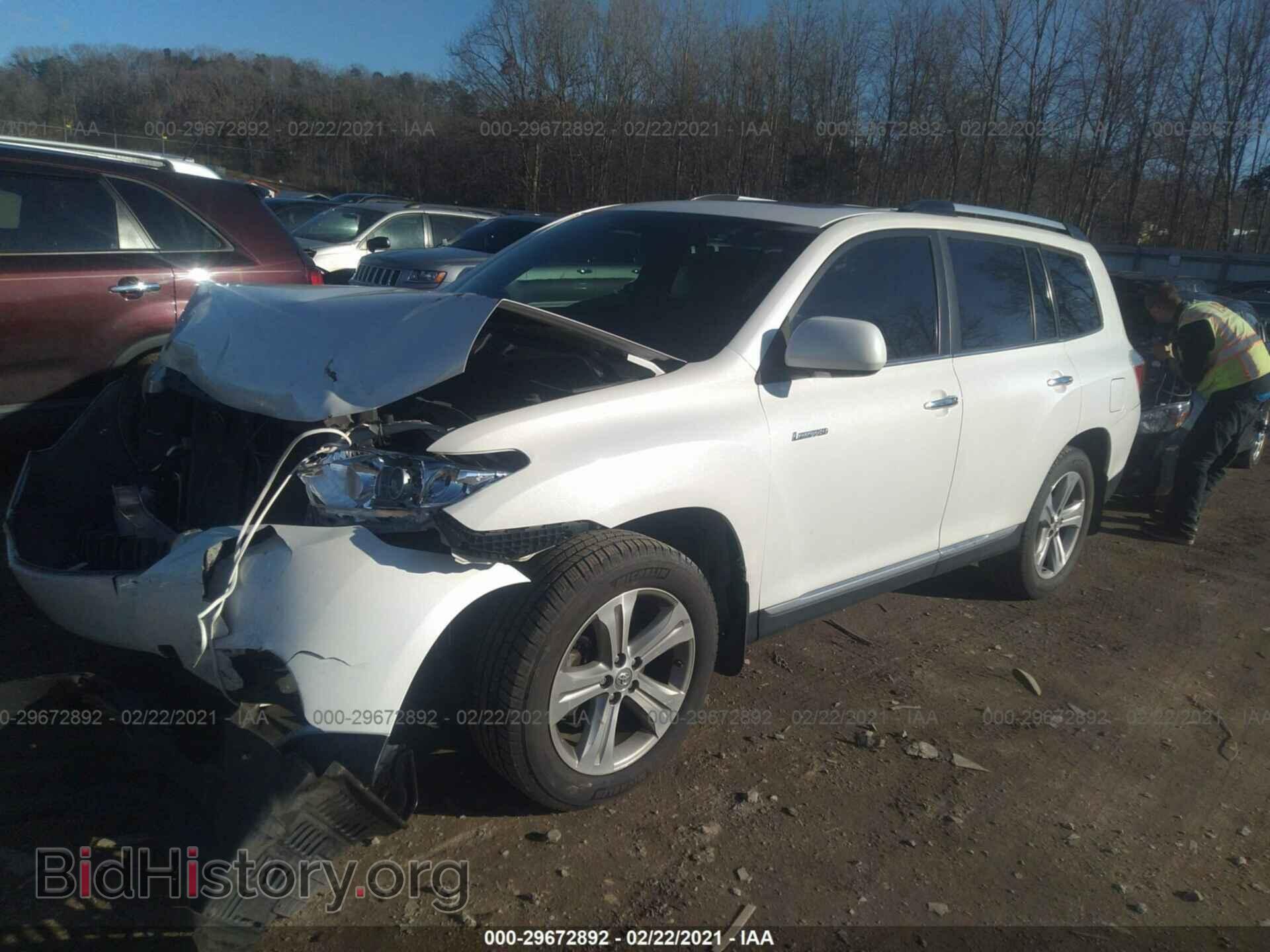 2013 TOYOTA HIGHLANDER - VIN: 5TDYK3EH8DS106812 - Фото 2