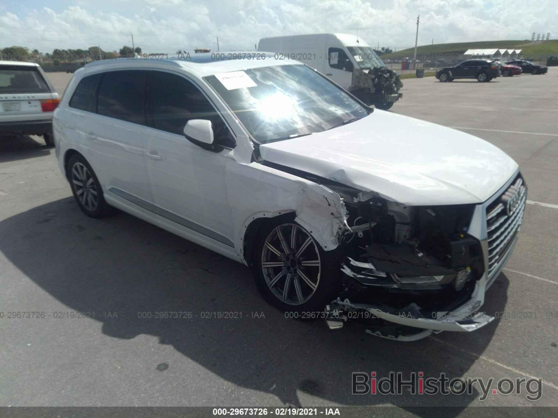 Photo WA1LHAF7XKD031603 - AUDI Q7 2019