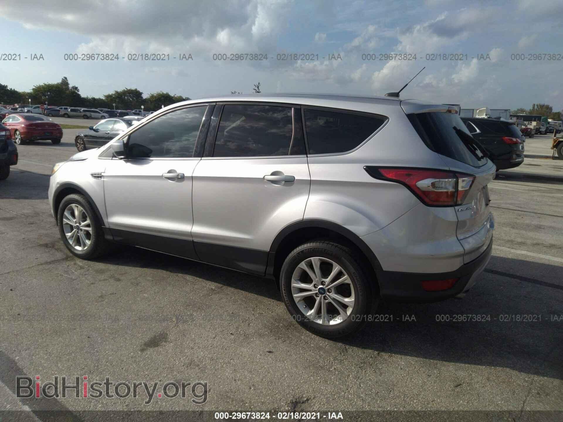 2017 FORD ESCAPE - VIN: 1FMCU0GD6HUD04685 - Фото 3