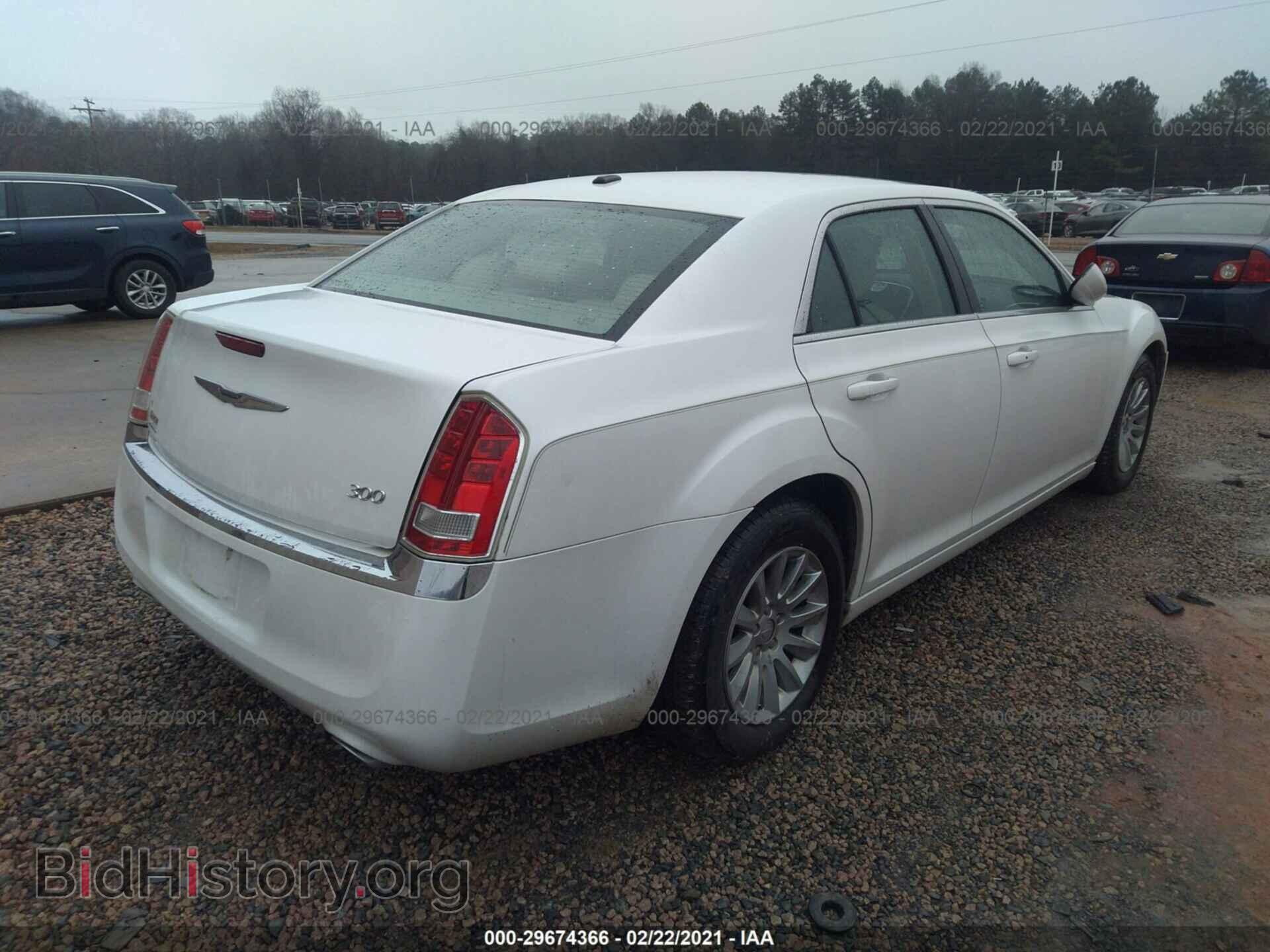 2011 CHRYSLER 300 - VIN: 2C3CA4CG9BH528813 - Фото 4