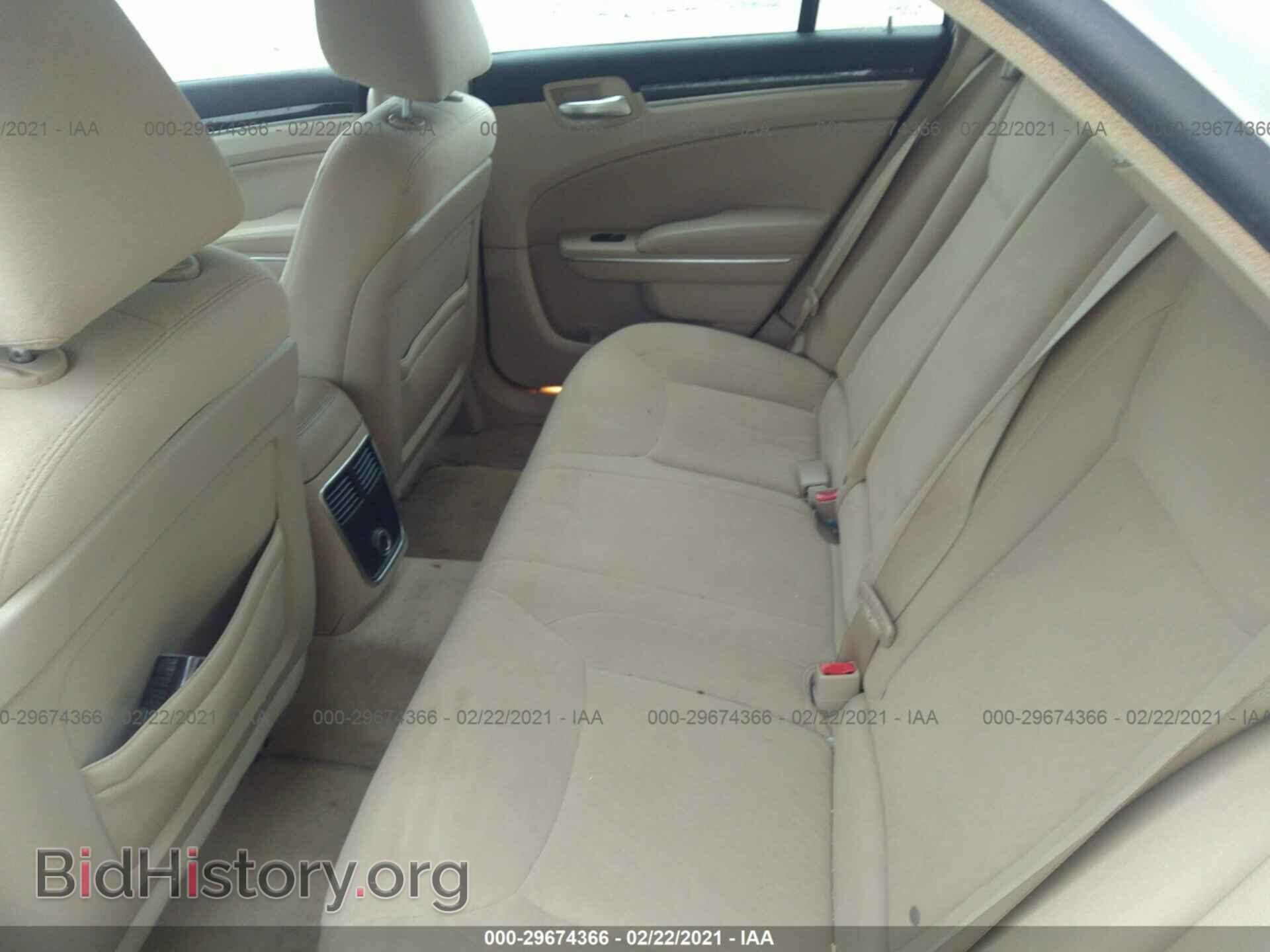 2011 CHRYSLER 300 - VIN: 2C3CA4CG9BH528813 - Фото 8