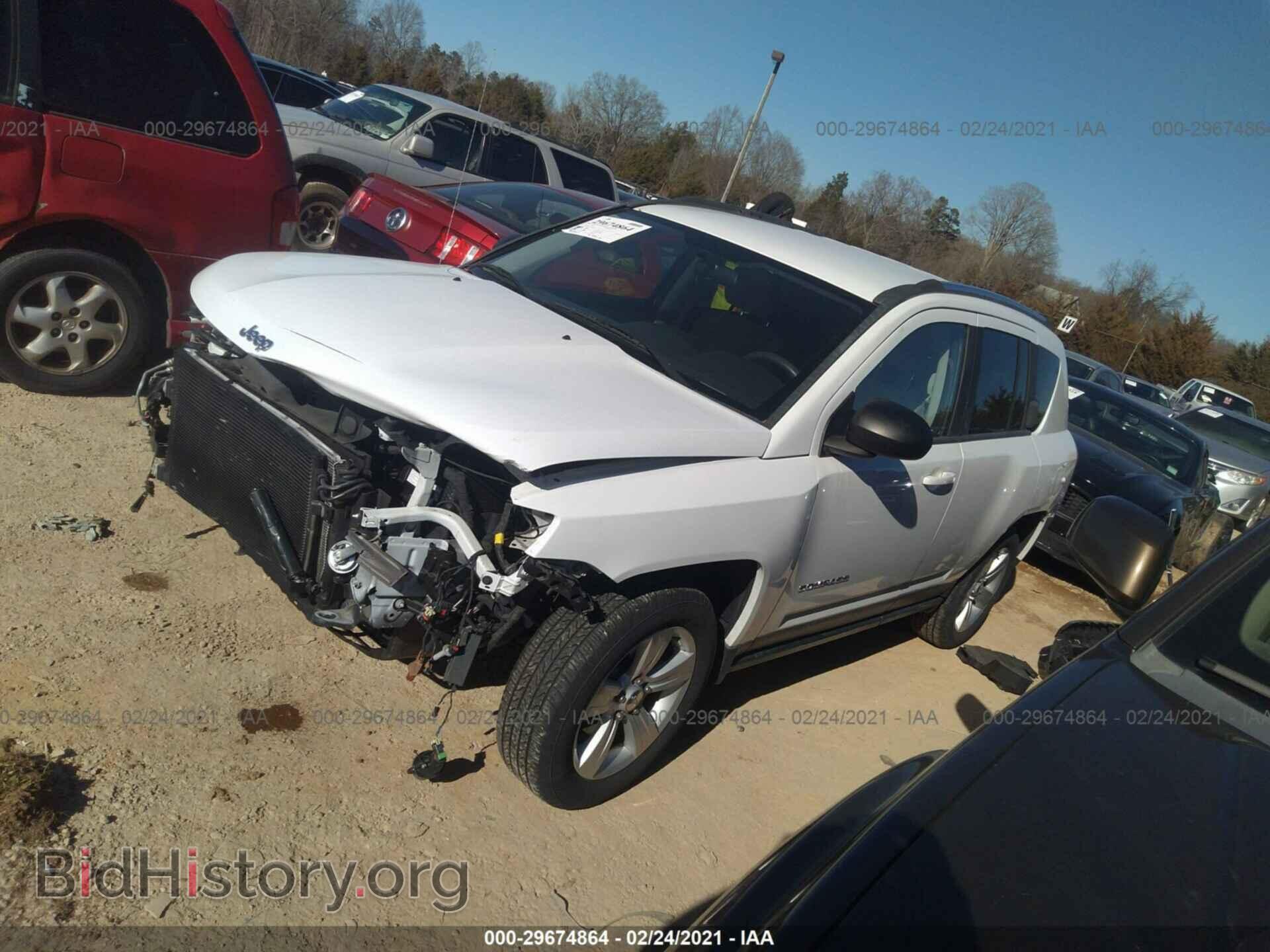 2012 JEEP COMPASS - VIN: 1C4NJDBB7CD569630 - Фото 2
