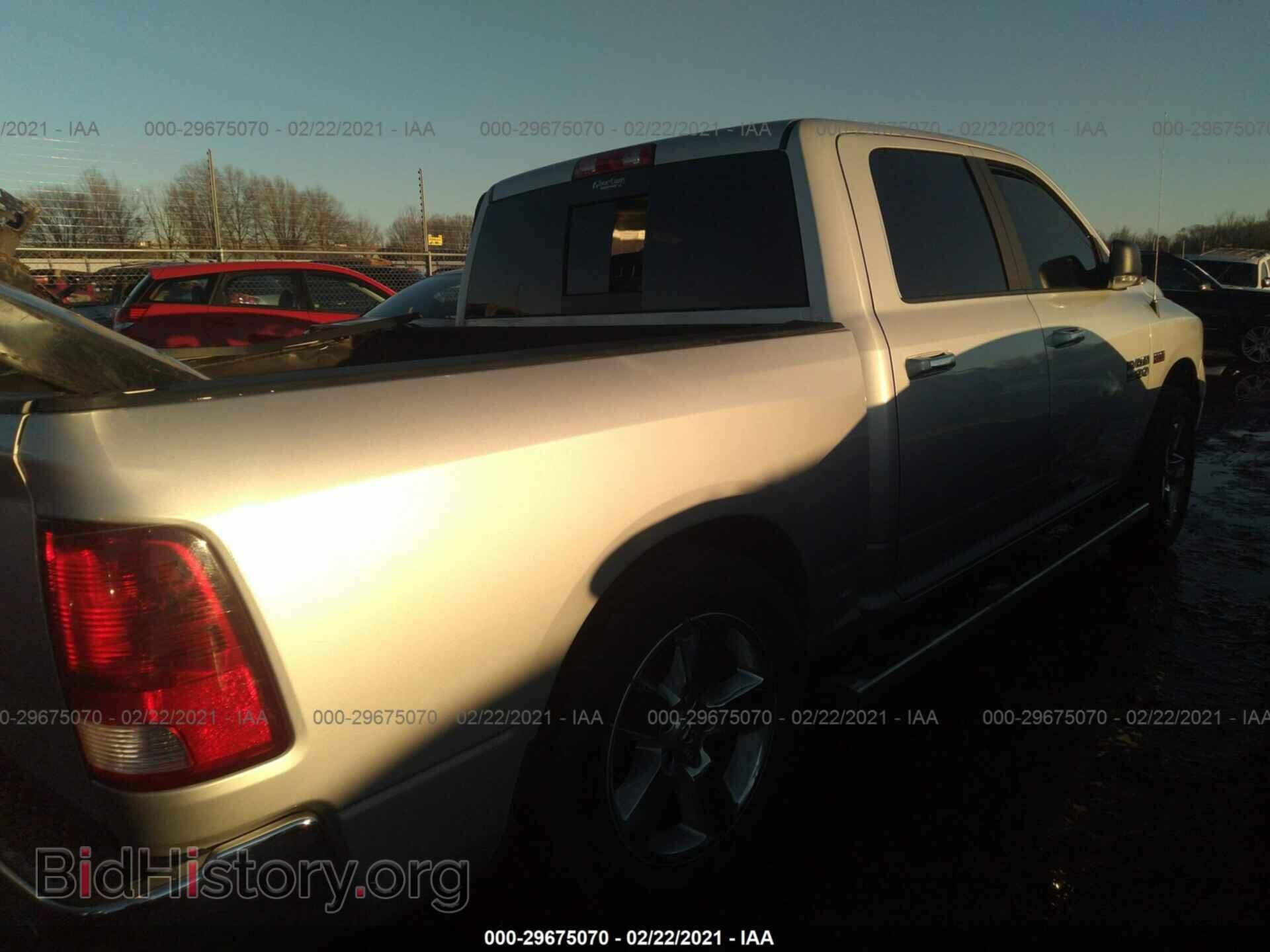 2017 RAM 1500 - VIN: 3C6RR6LT1HG734389 - Фото 4