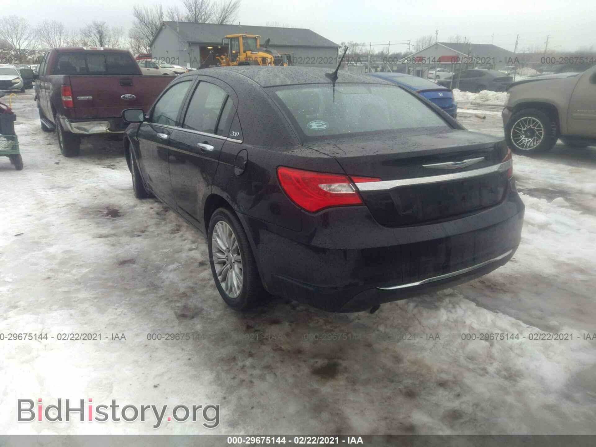 2012 CHRYSLER 200 - VIN: 1C3CCBCG4CN268019 - Фото 3