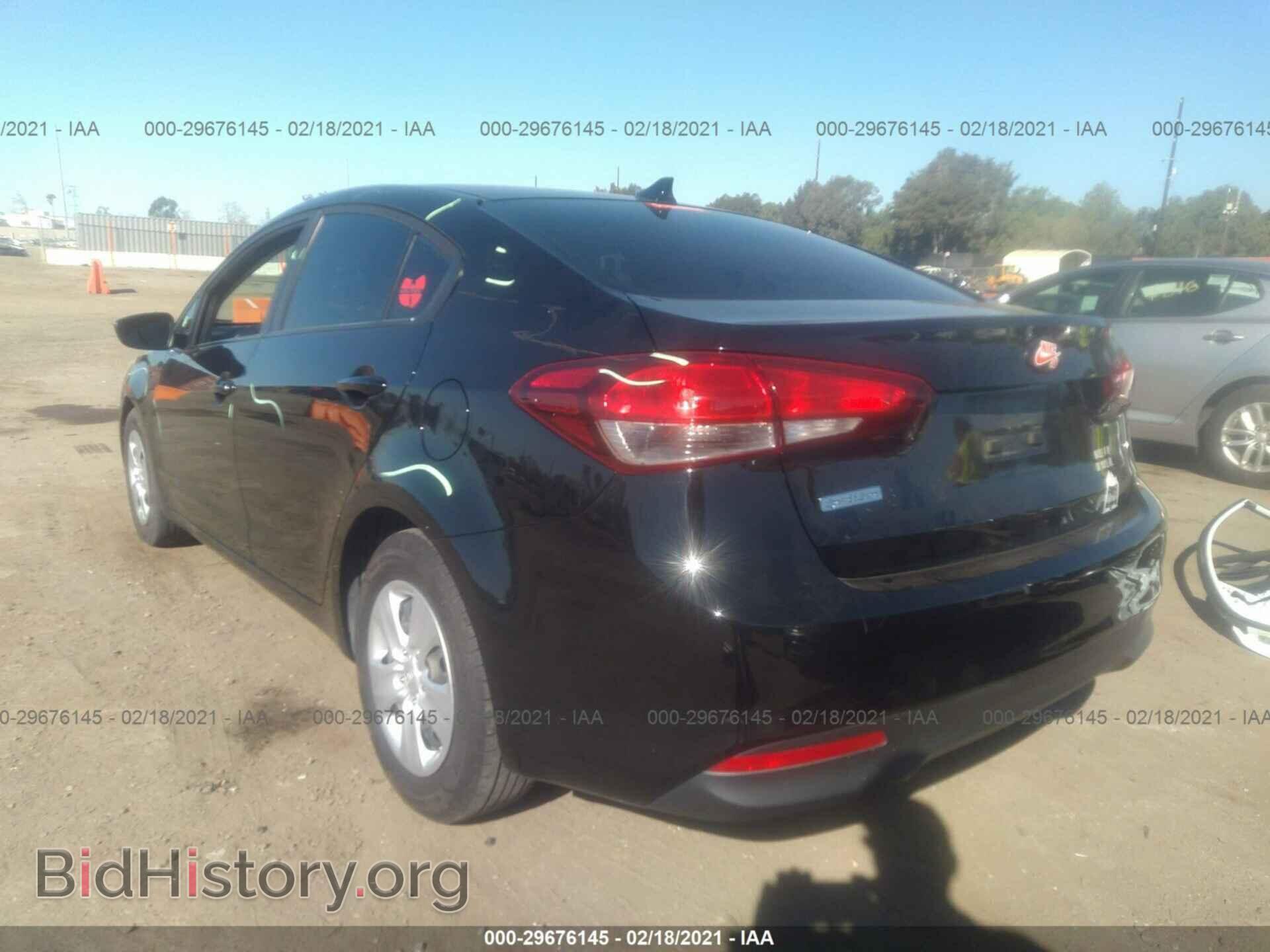 2017 KIA FORTE - VIN: 3KPFK4A73HE064818 - Фото 3