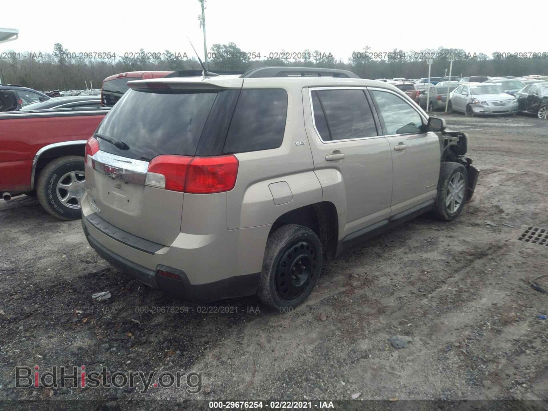 2011 GMC TERRAIN - VIN: 2CTALUEC7B6210132 - Photo 4