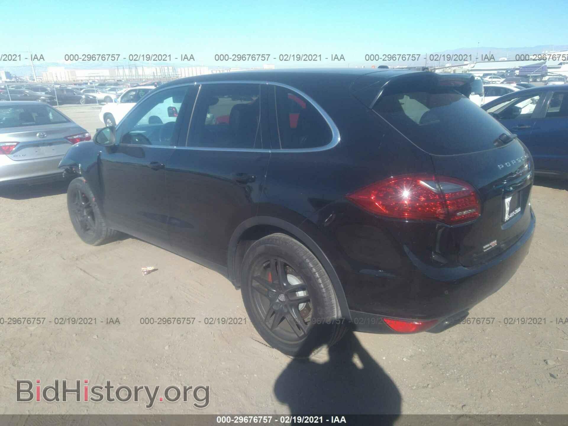 2012 PORSCHE CAYENNE - VIN: WP1AA2A26CLA08621 - Фото 3