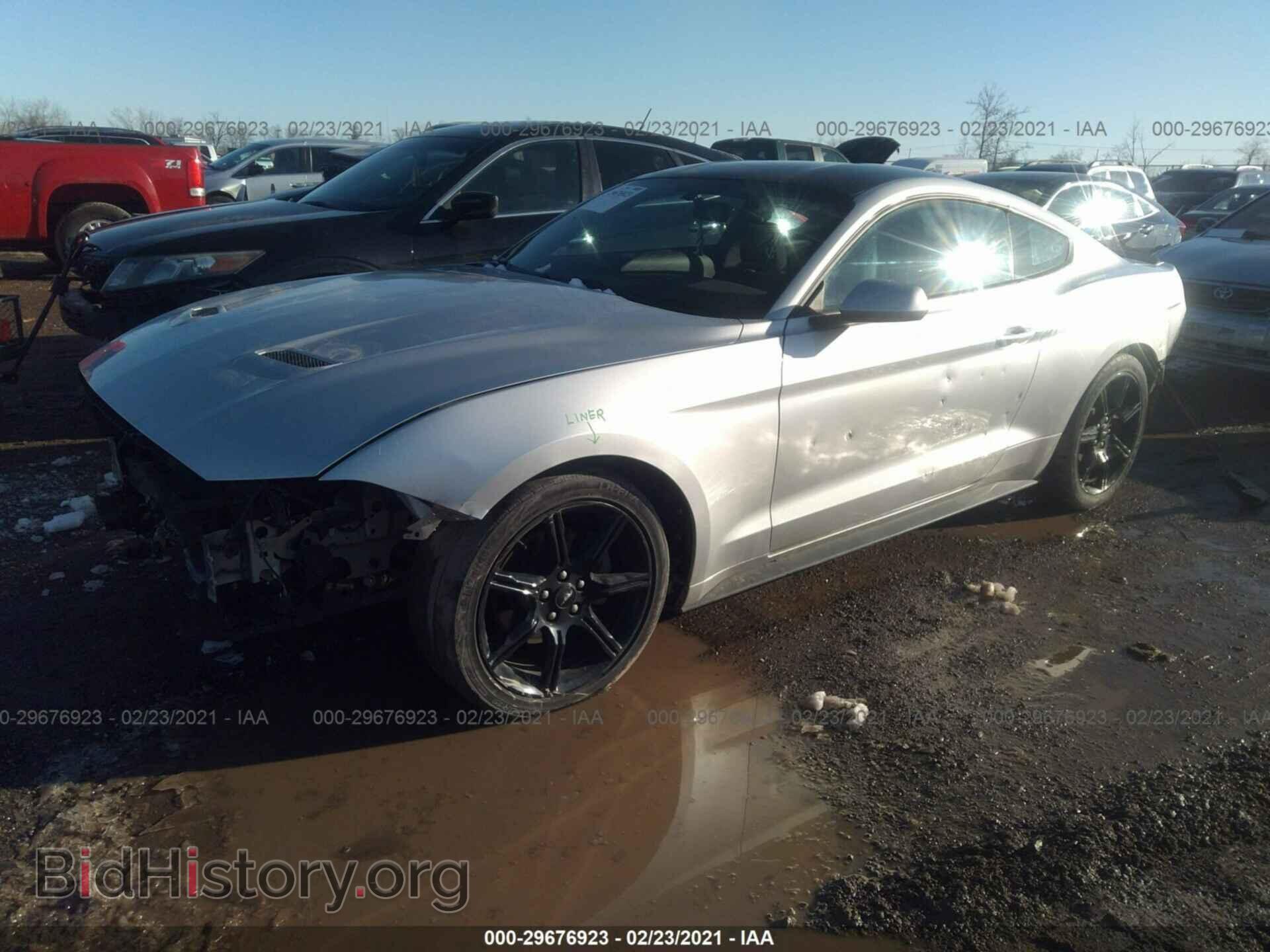 2019 FORD MUSTANG - VIN: 1FA6P8TH3K5133644 - Фото 2