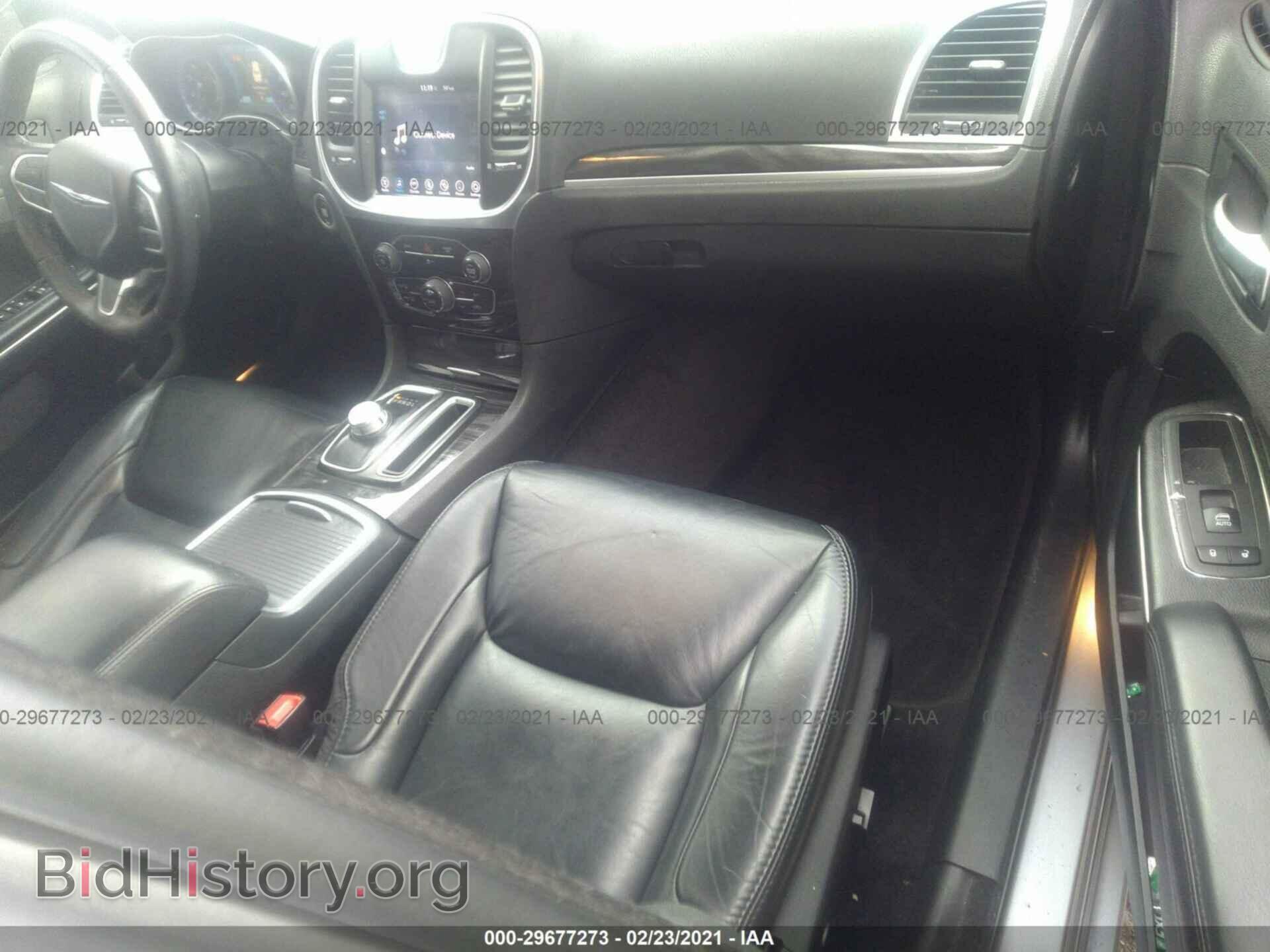 2017 CHRYSLER 300 - VIN: 2C3CCAAG8HH610181 - Фото 5
