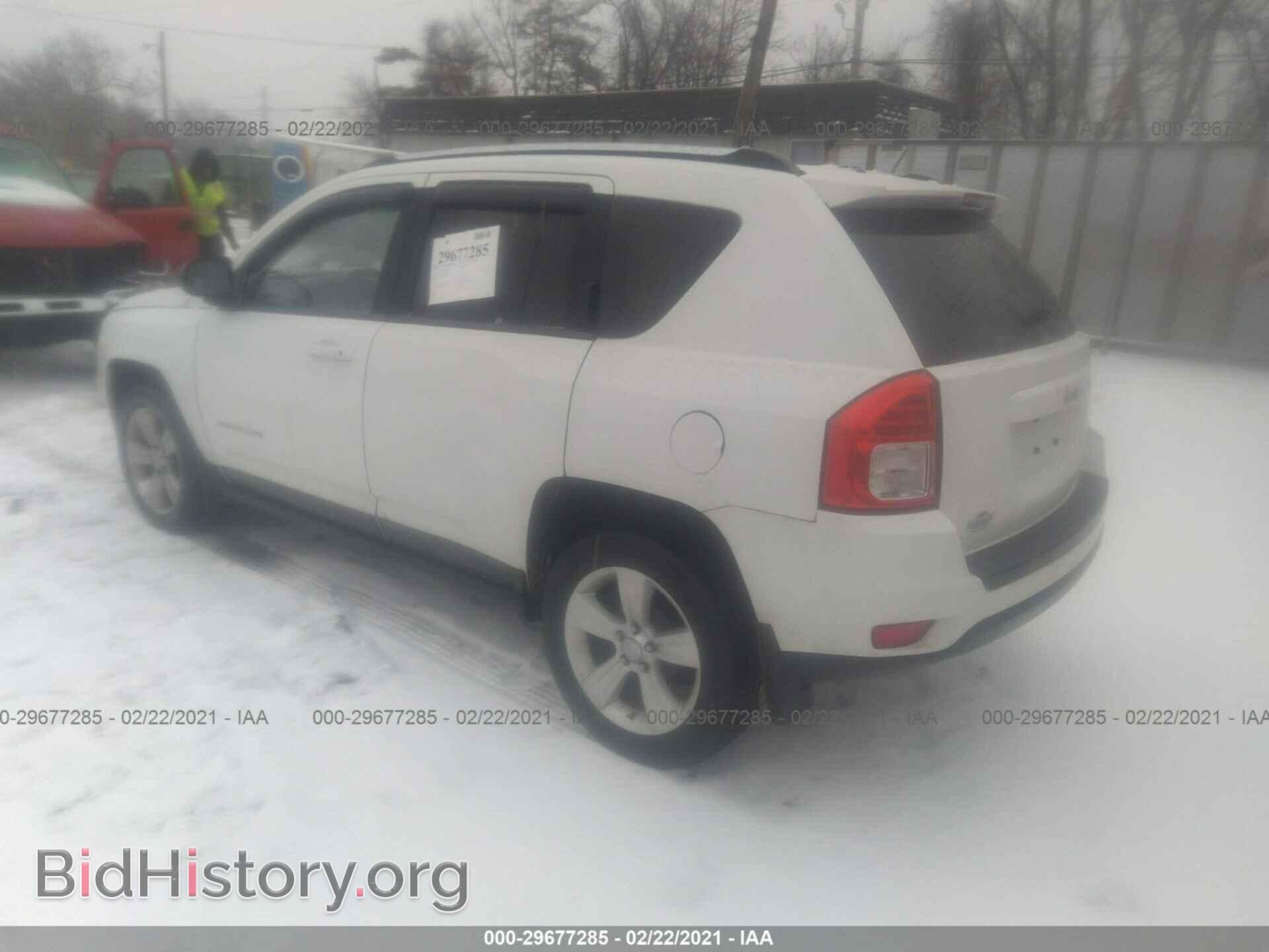 2011 JEEP COMPASS - VIN: 1J4NT1FA8BD137714 - Фото 3