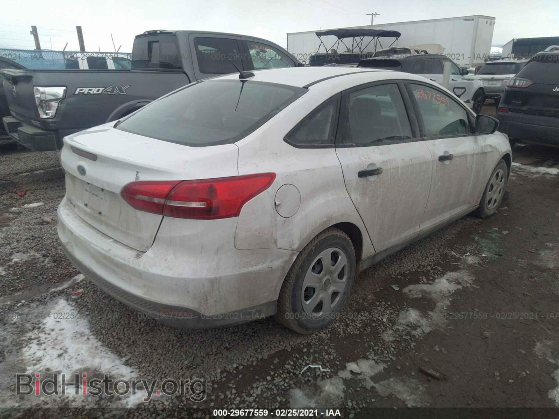 2017 FORD FOCUS - VIN: 1FADP3E23HL279078 - Photo 4