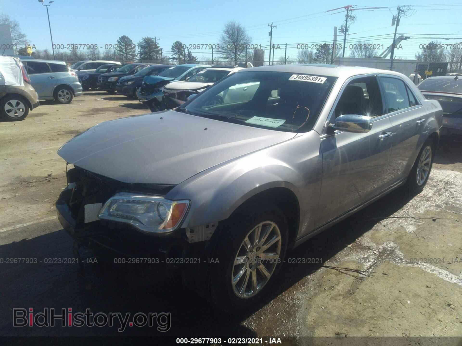 2011 CHRYSLER 300 - VIN: 2C3CA5CG3BH546942 - Фото 2