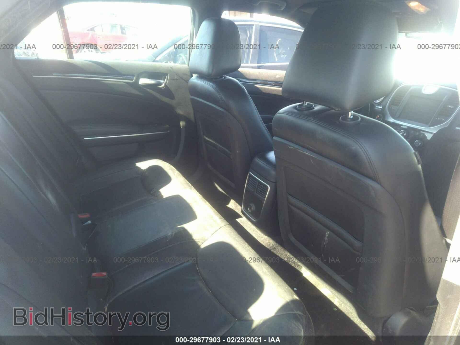 2011 CHRYSLER 300 - VIN: 2C3CA5CG3BH546942 - Фото 8