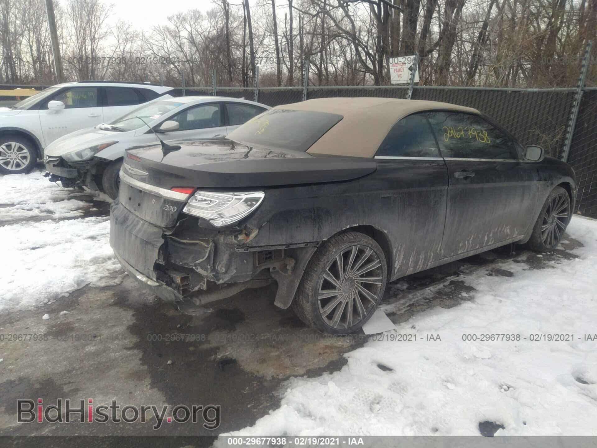 2011 CHRYSLER 200 - VIN: 1C3BC2EG5BN571334 - Фото 4