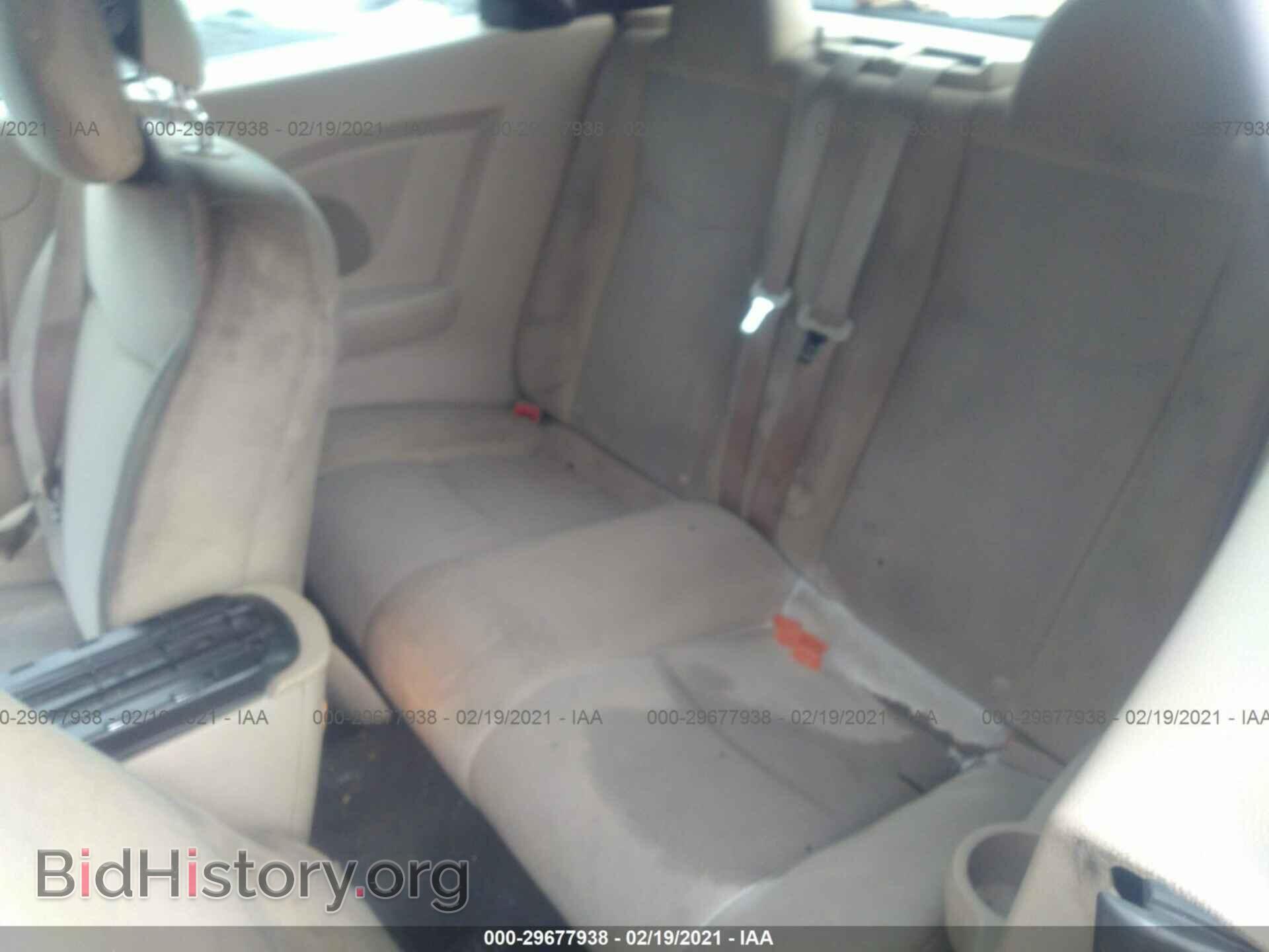 2011 CHRYSLER 200 - VIN: 1C3BC2EG5BN571334 - Фото 8