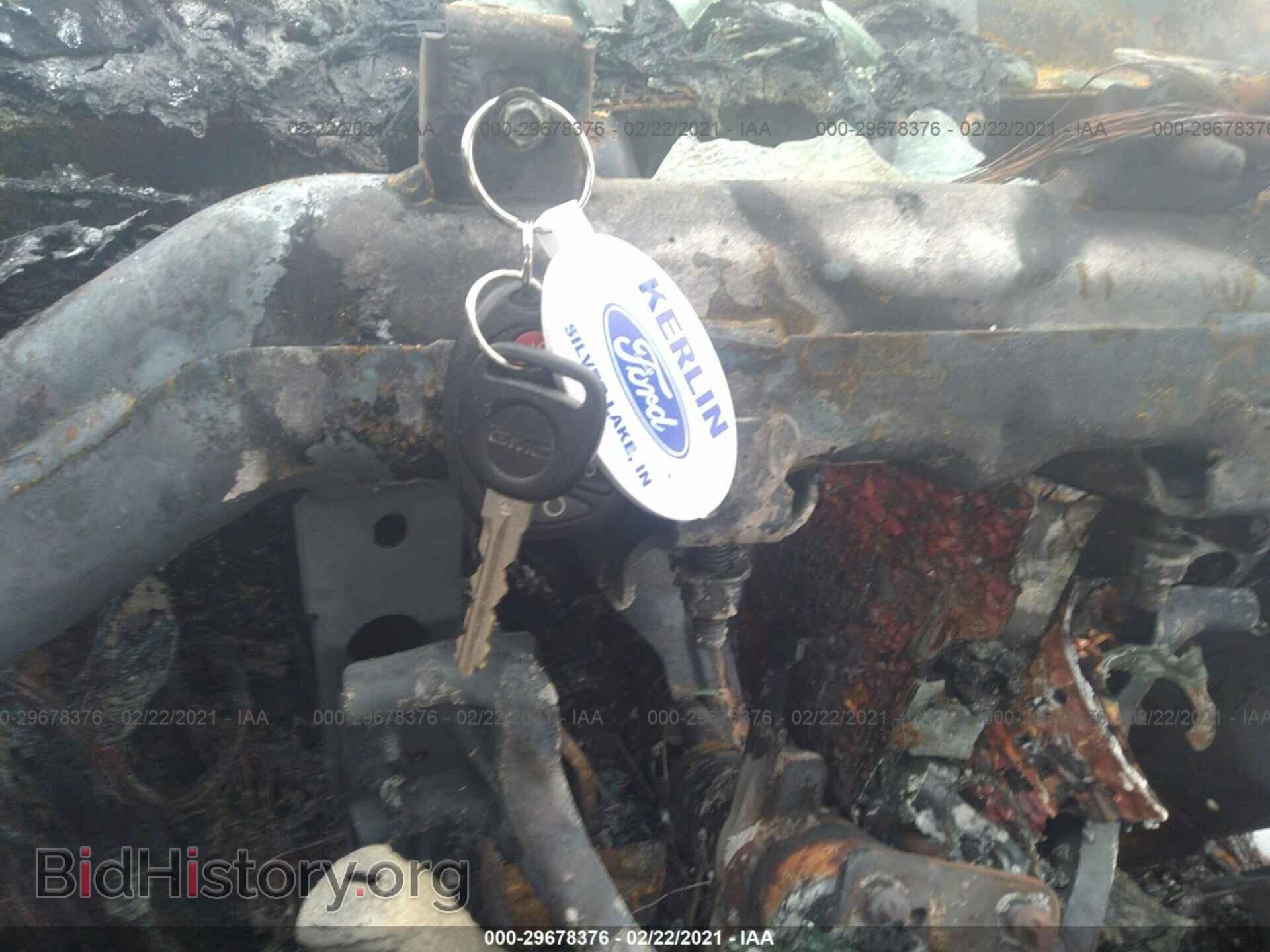2011 GMC SIERRA 1500 - VIN: 3GTP2WE39BG153473 - Фото 11