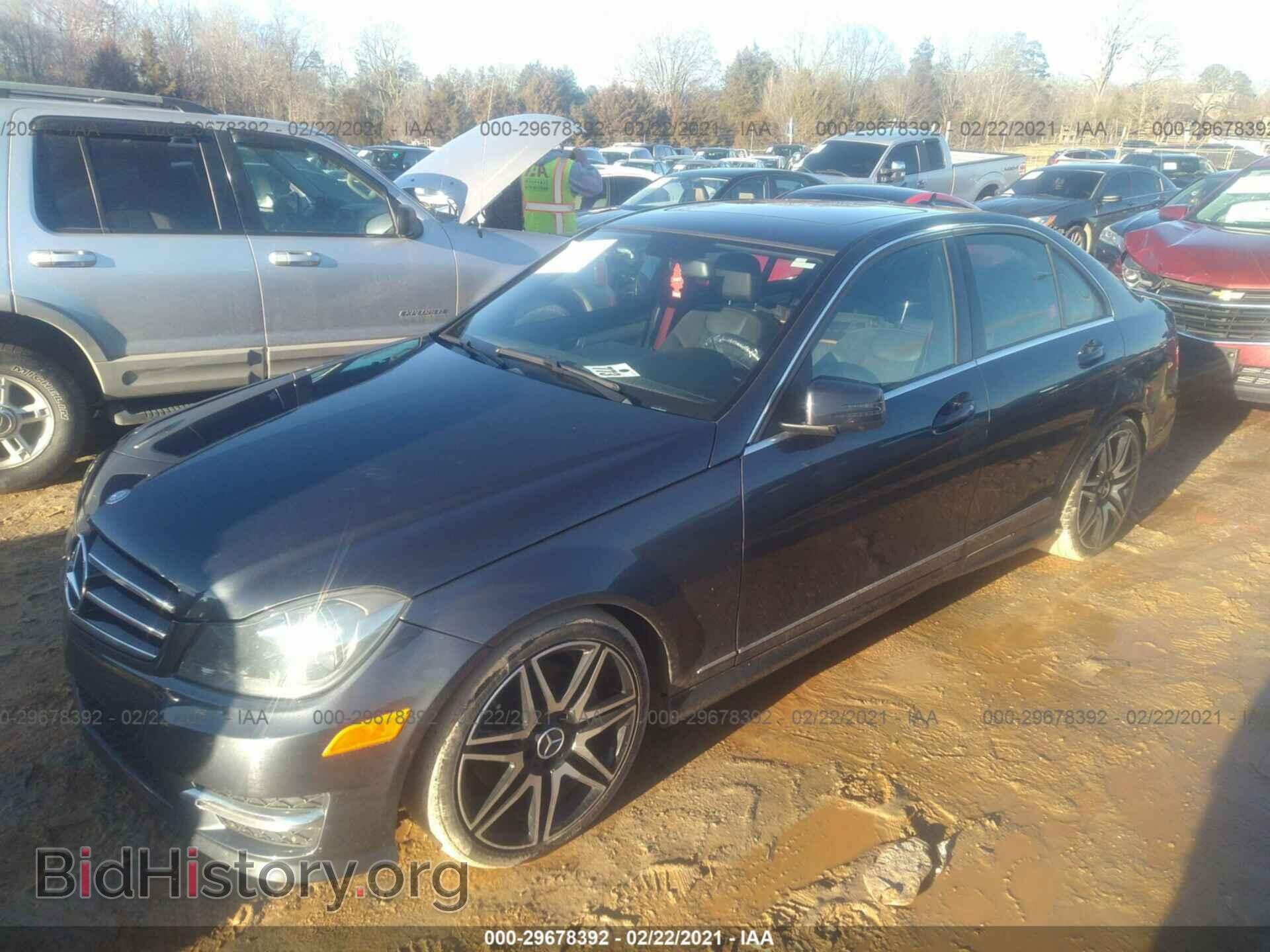 2014 MERCEDES-BENZ C-CLASS - VIN: WDDGF8AB2EA894697 - Фото 2
